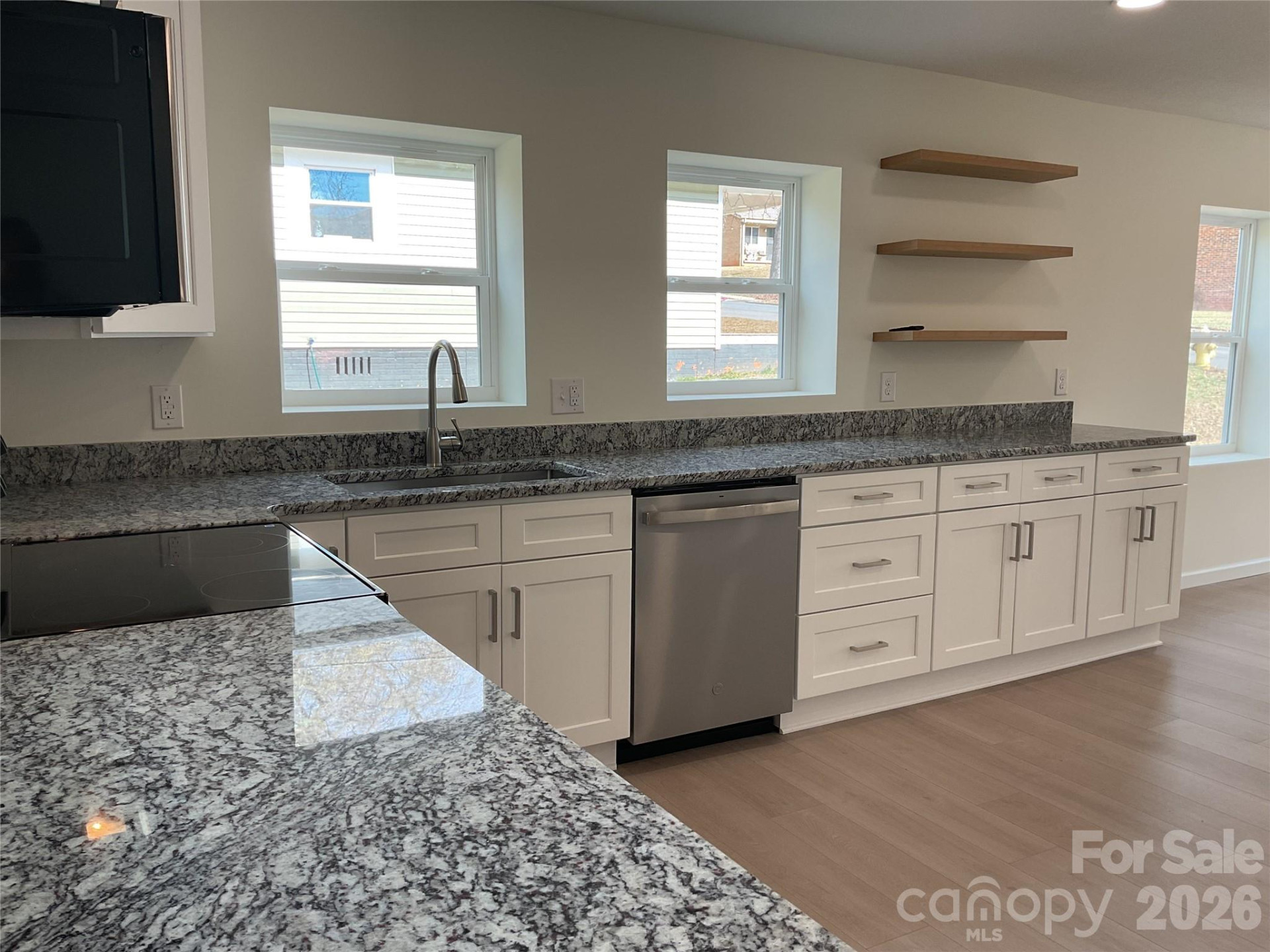 298 Church Street - Photo 4