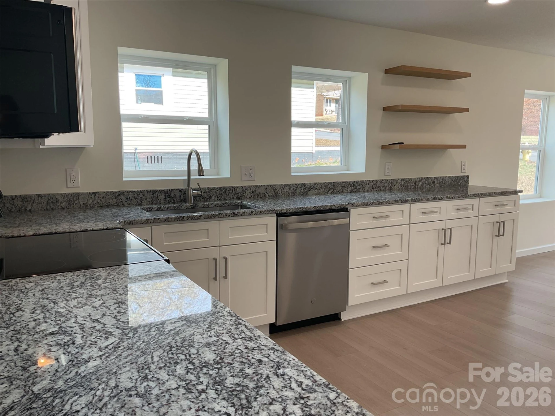 298 Church Street - Photo 4