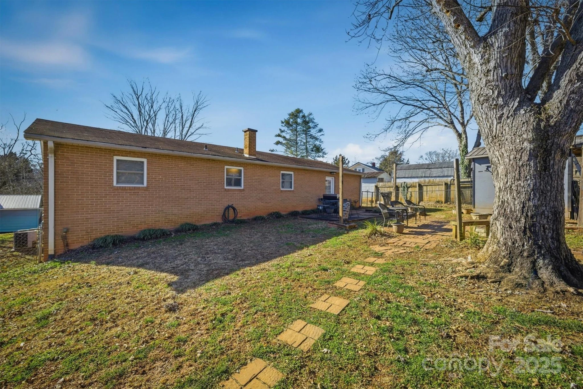 102 Page Street - Photo 5