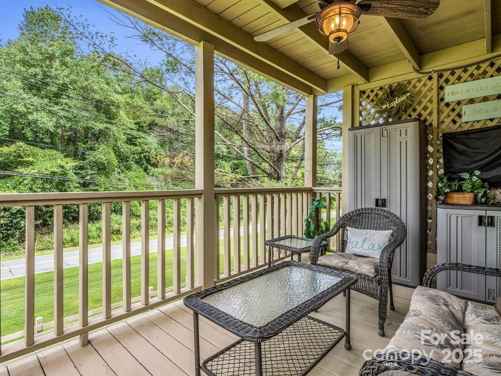 160 Whitney Boulevard - Photo 16