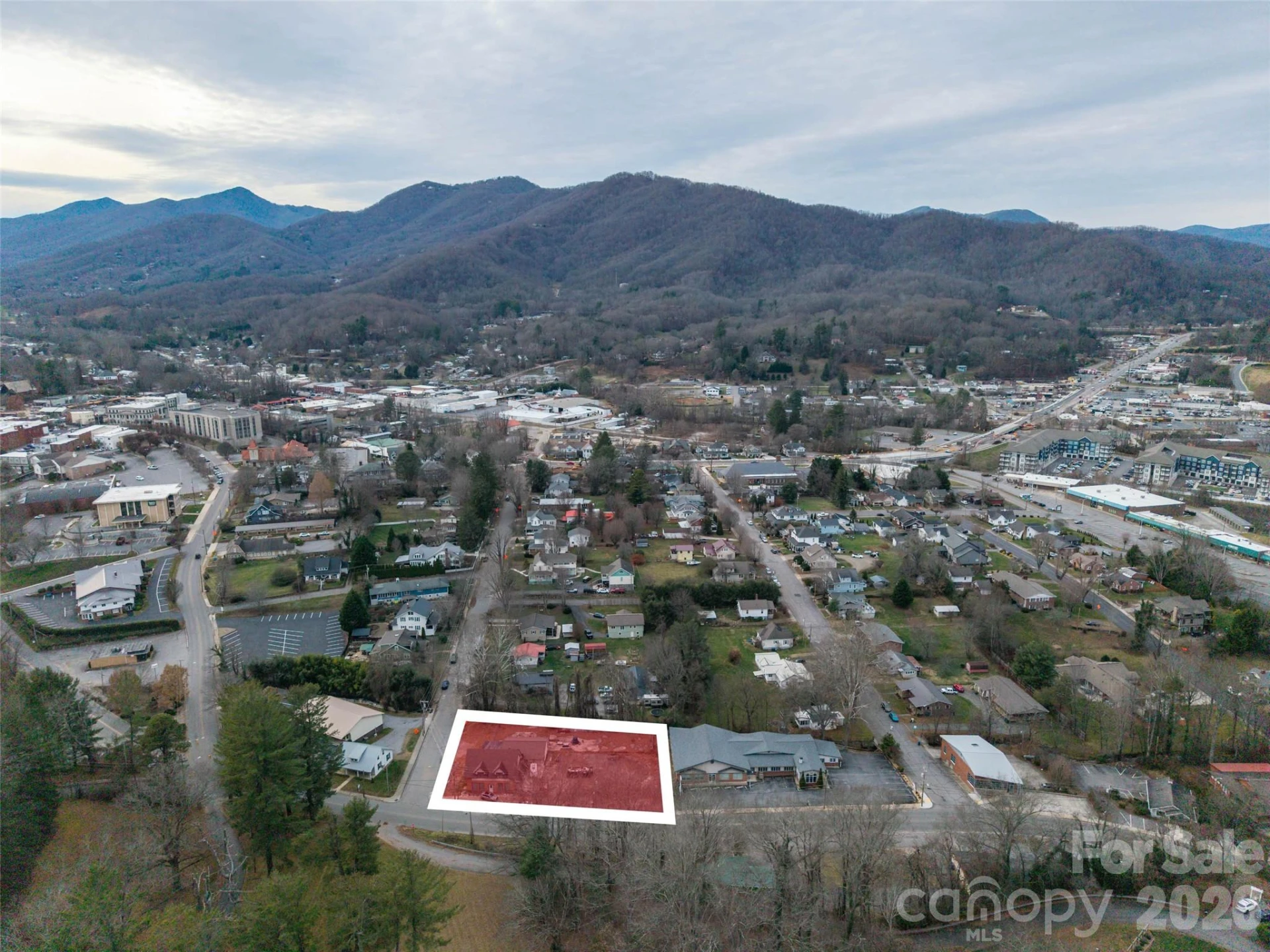 595 Main Street - Photo 2