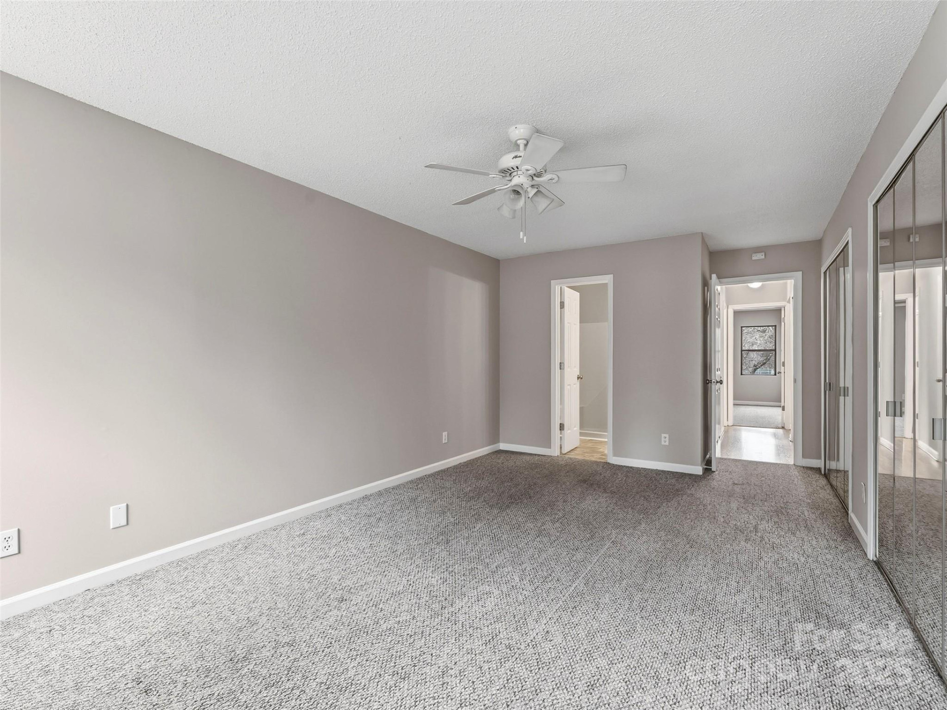 102 Abbey Circle - Photo 12