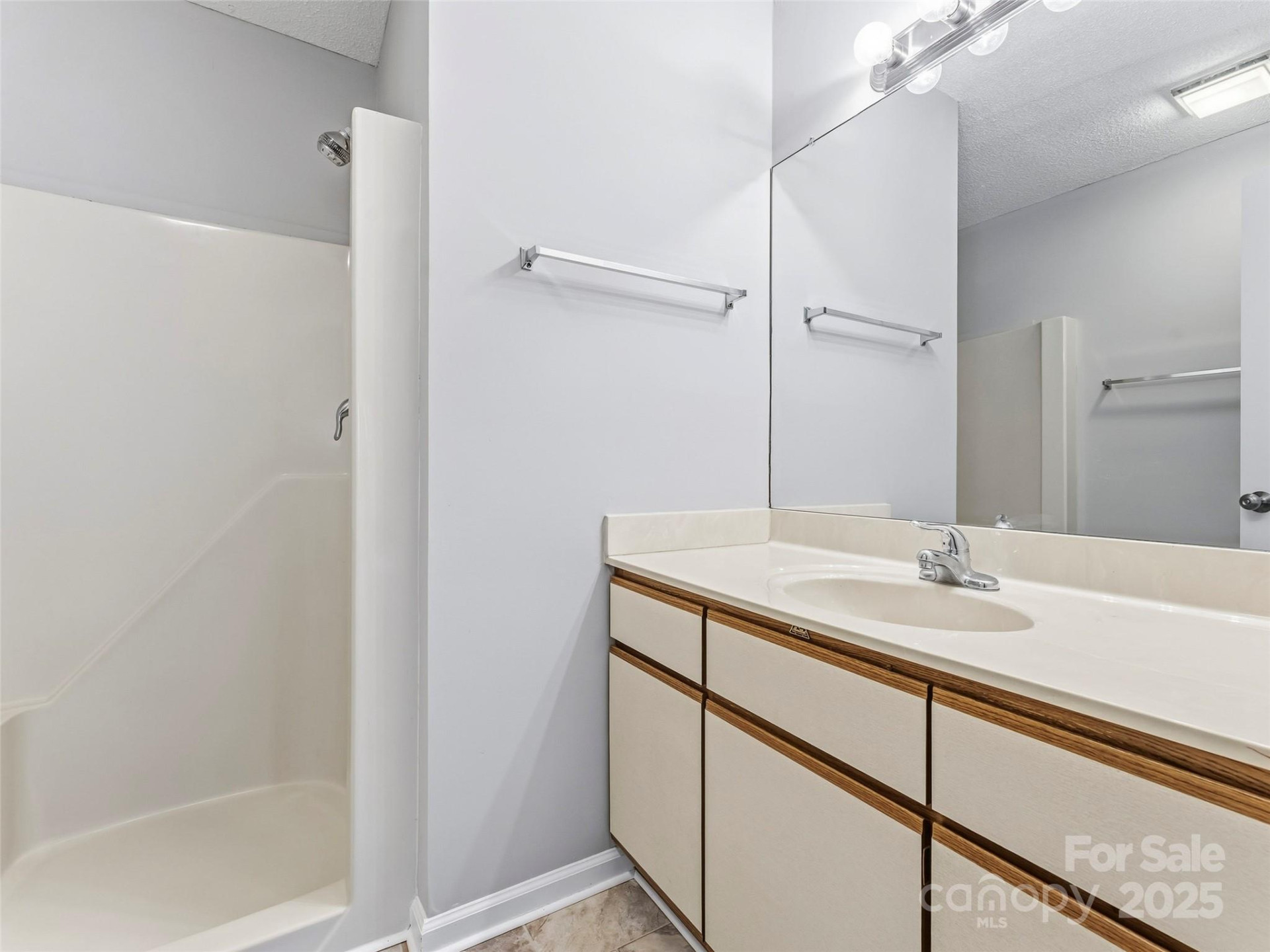 102 Abbey Circle - Photo 14