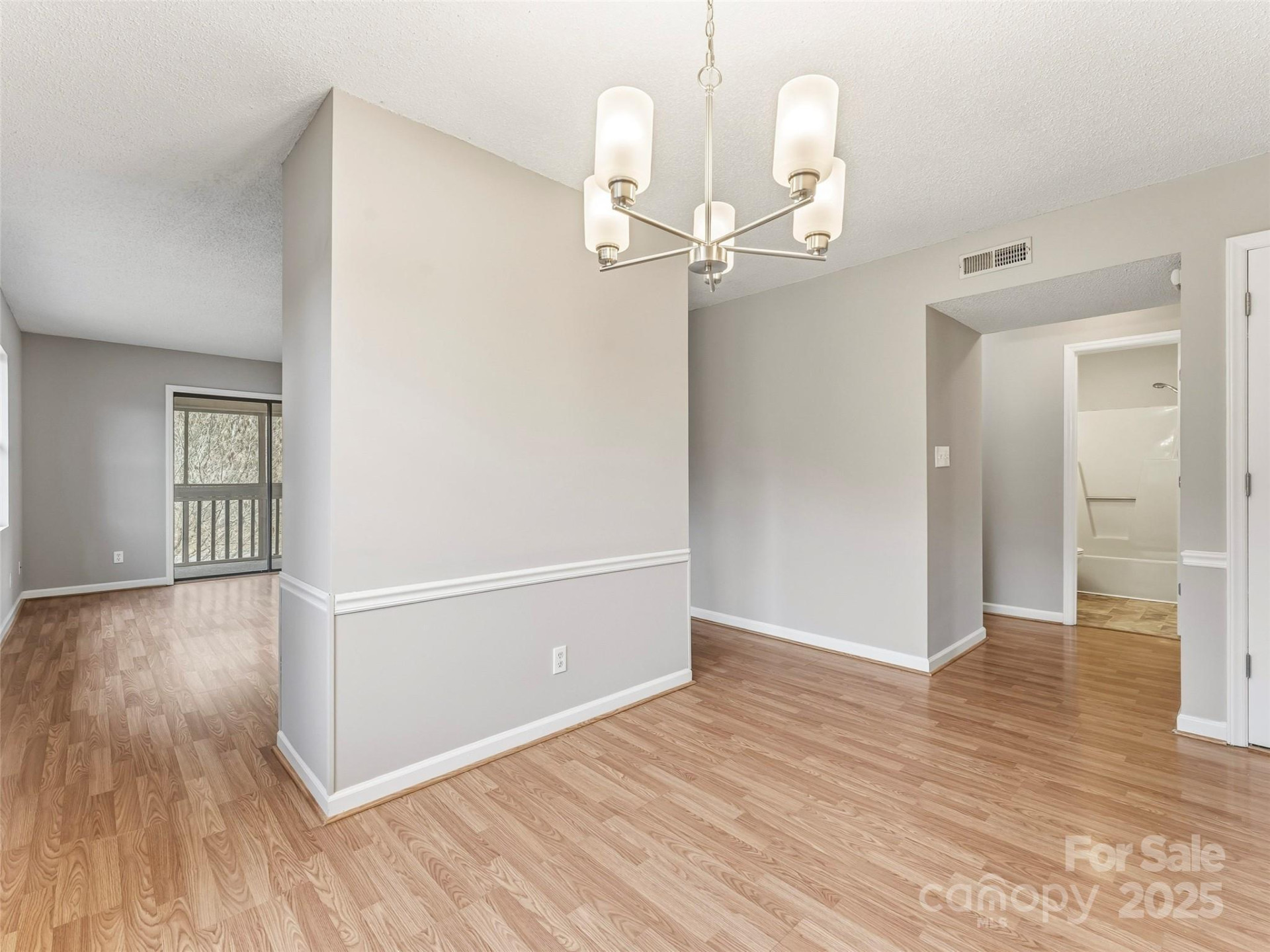 102 Abbey Circle - Photo 6