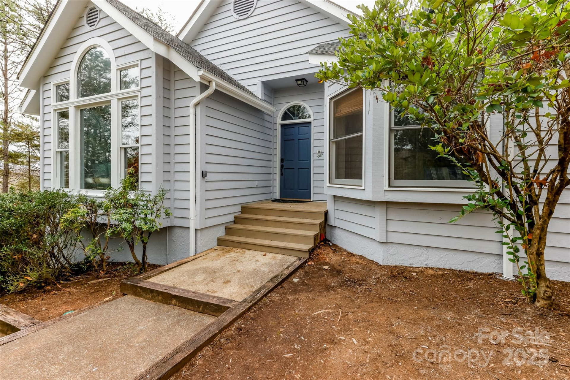 212 Ridgeway Road - Photo 3