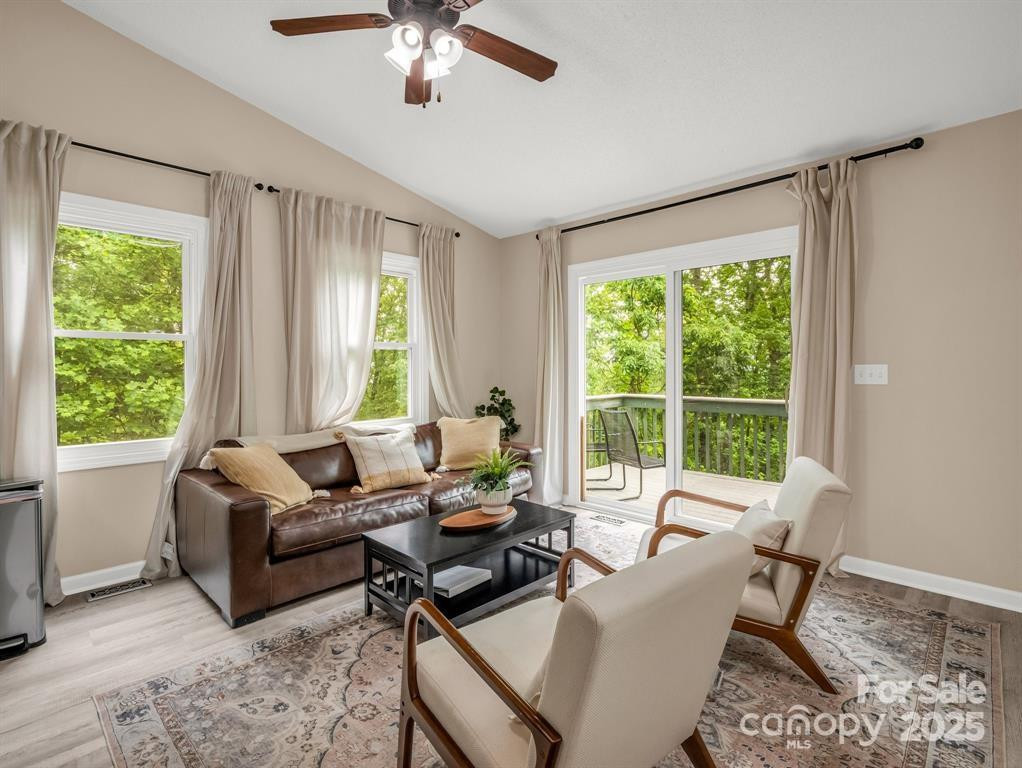 119 Celestial Way - Photo 10