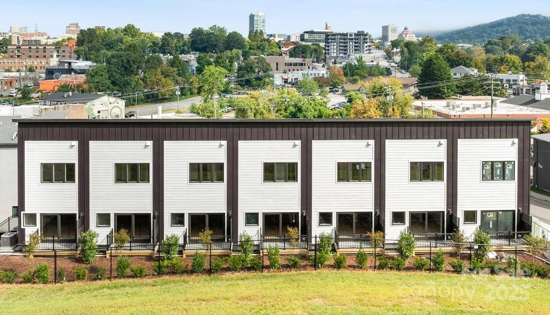 3 Lee Garden Lane #104