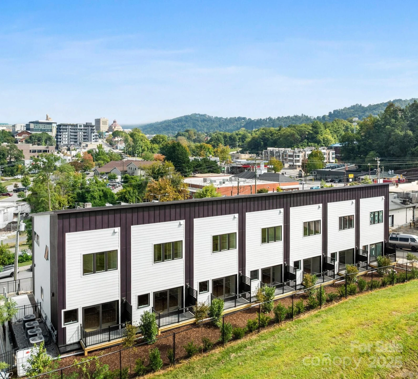 3 Lee Garden Lane #104 - Photo 4