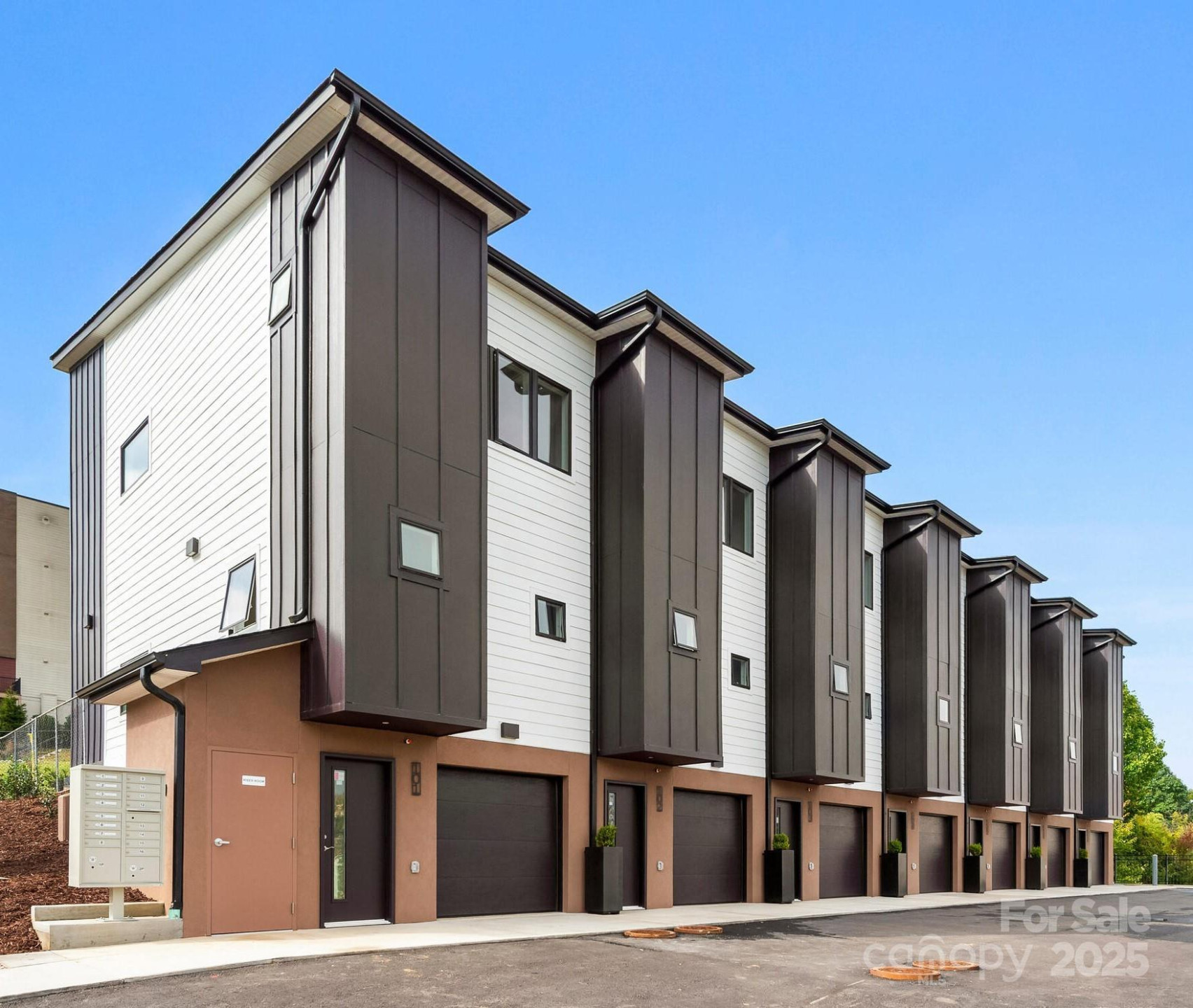 3 Lee Garden Lane #104 - Photo 31