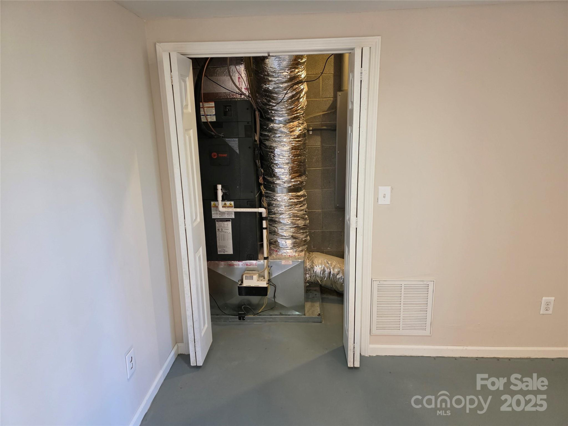 12 White Squirrel Lane - Photo 32