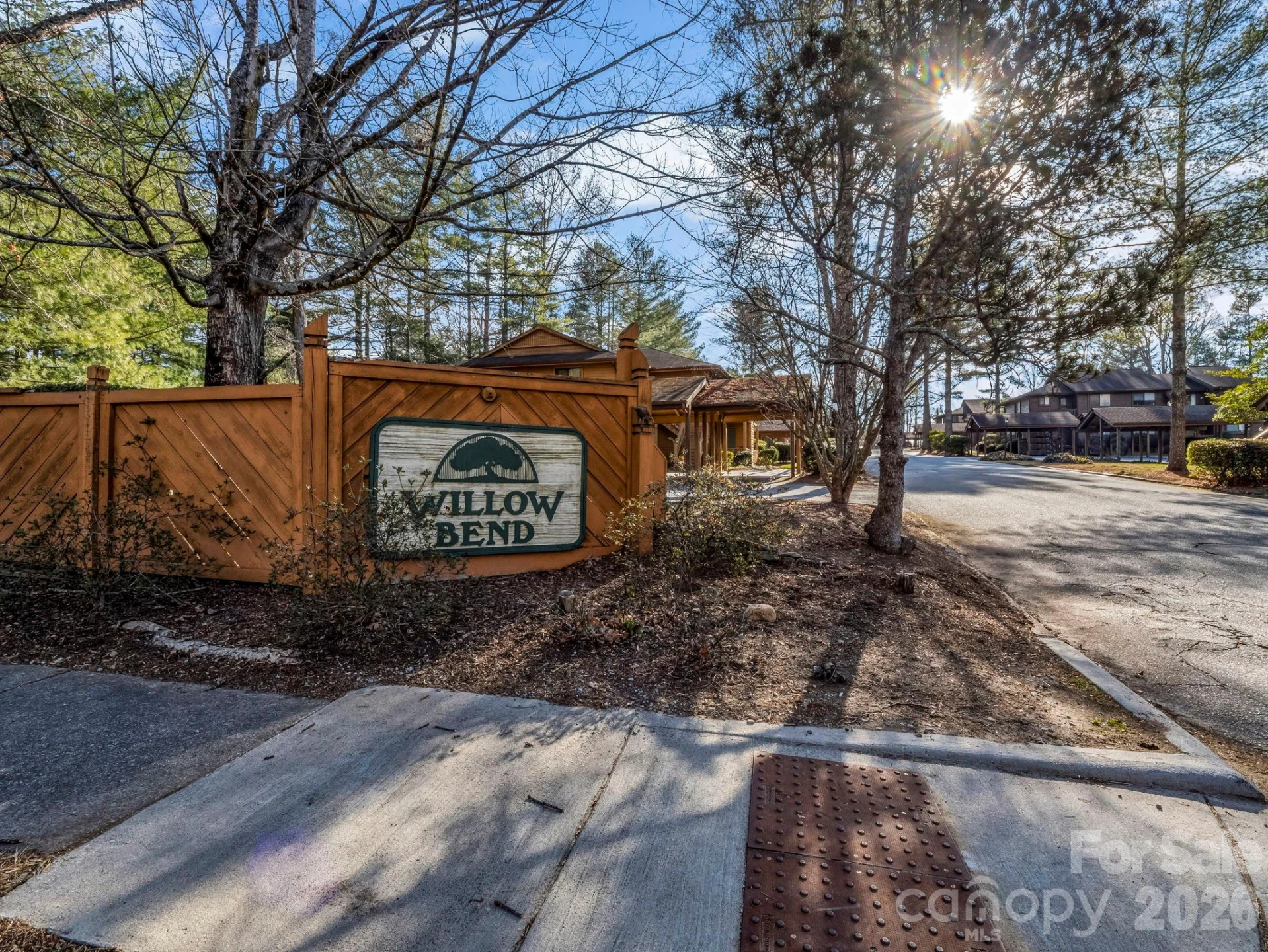 520 Courtwood Lane #8 - Photo 31