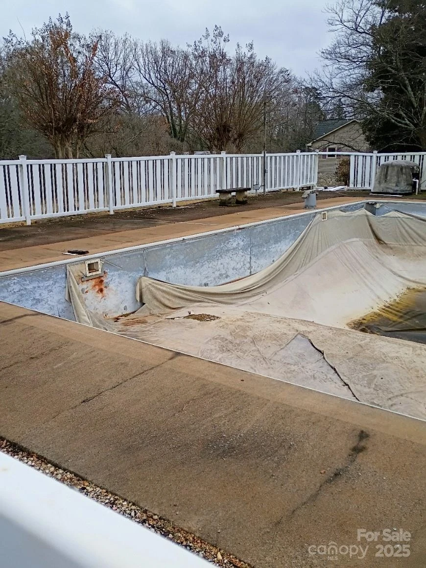 141 Justice Drive - Photo 4