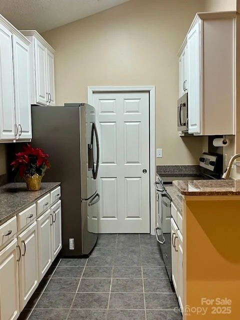 2000 Olde Eastwood Village Boulevard #305 - Photo 5