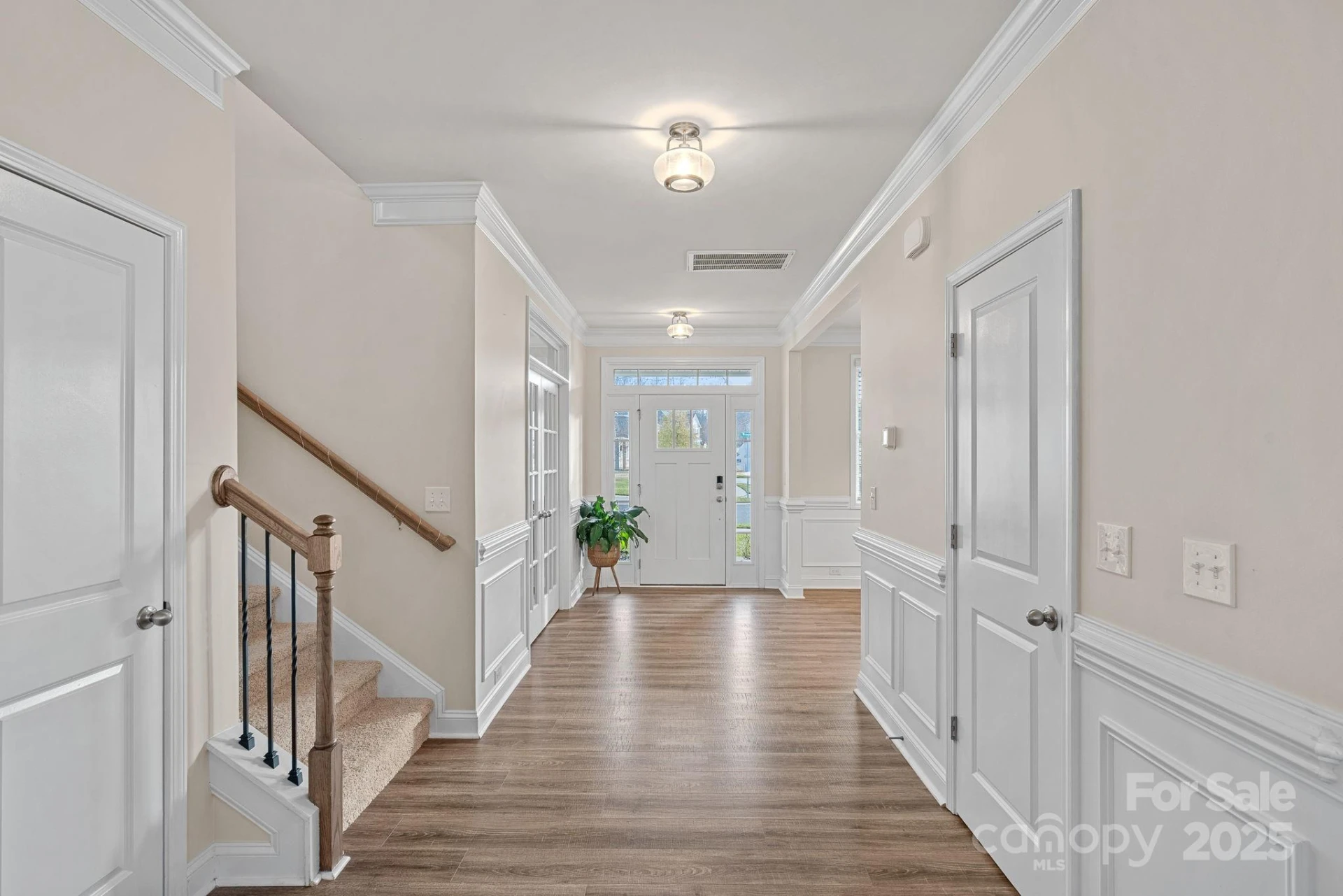 115 Wrangler Drive - Photo 2
