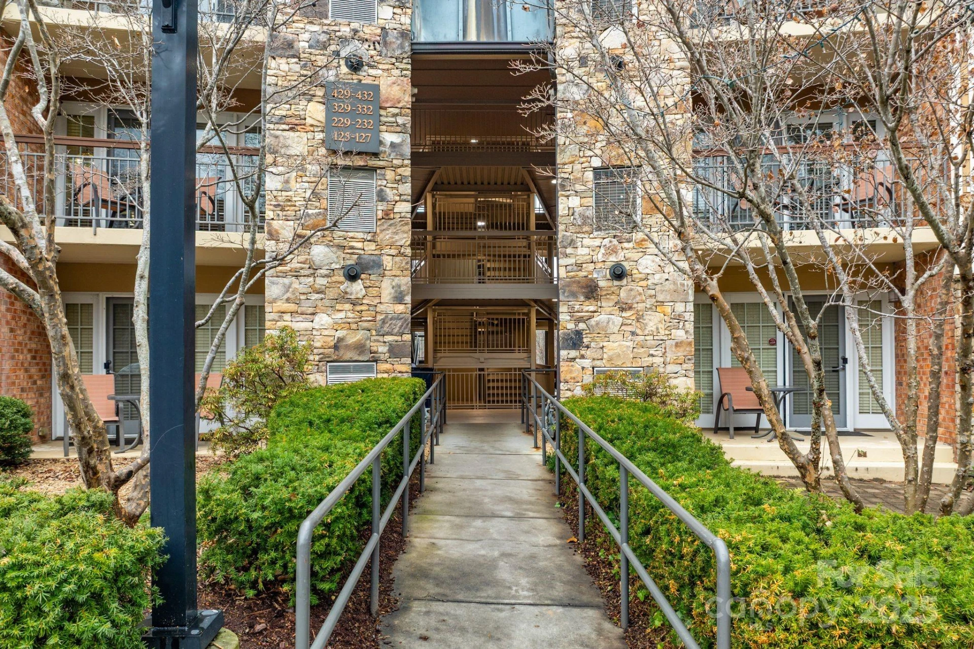 430 Bowling Park Road - Photo 3