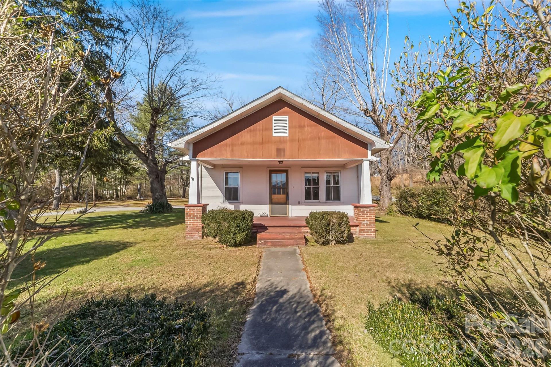 503 Old Hendersonville Highway - Photo 2