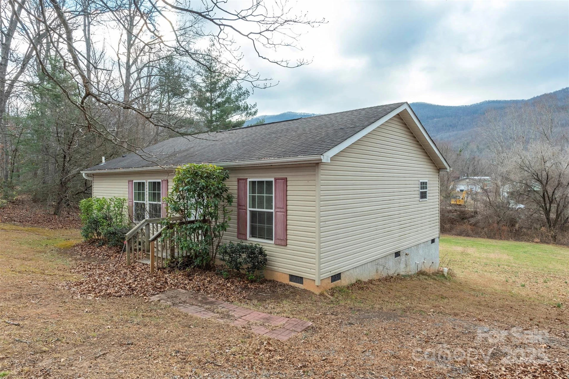 332 Richmond Avenue - Photo 2