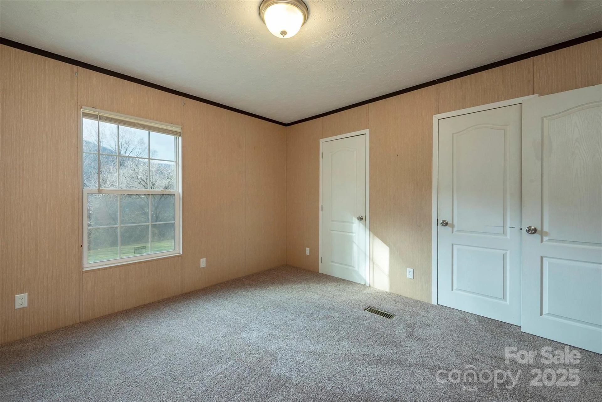332 Richmond Avenue - Photo 11