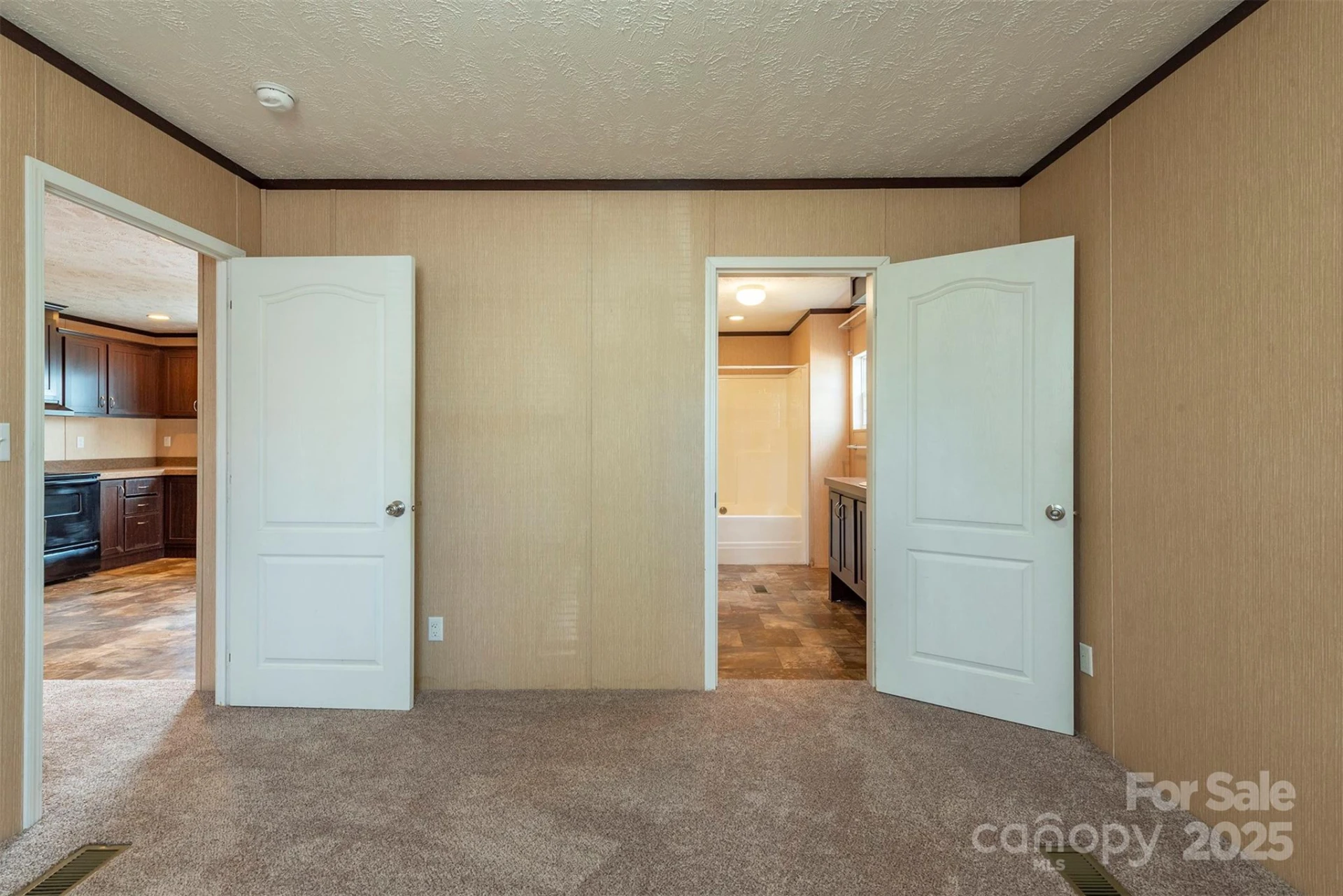 332 Richmond Avenue - Photo 14