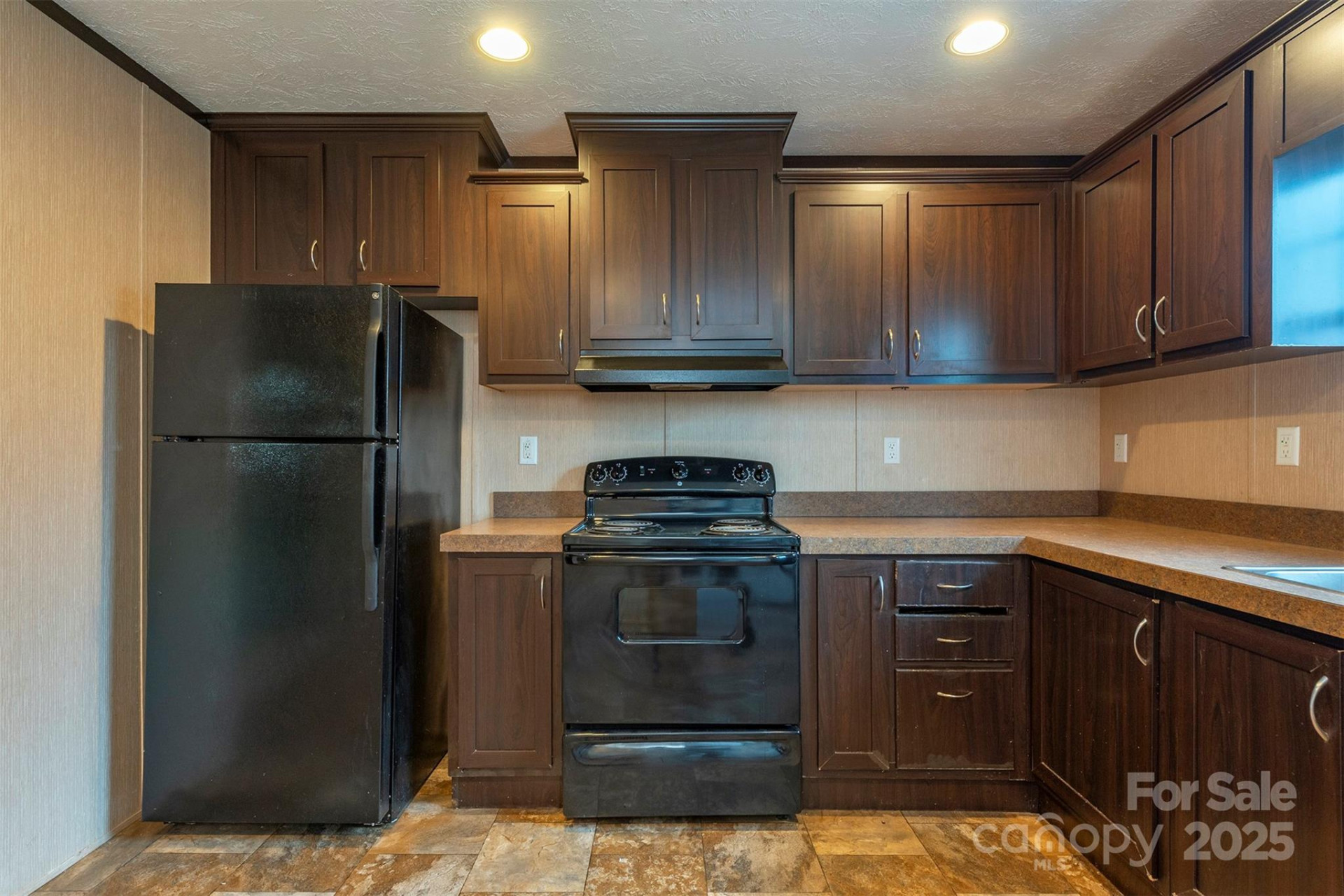 332 Richmond Avenue - Photo 9