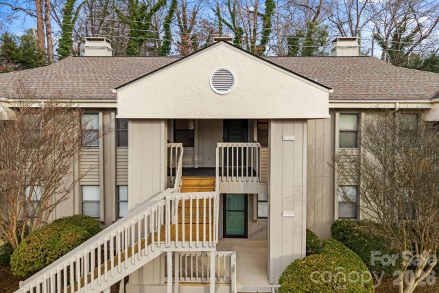 2604 Vineyard Boulevard