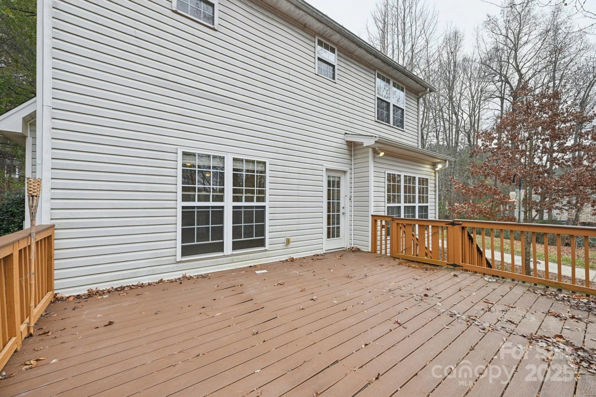 3543 Lake Bluff Drive - Photo 35