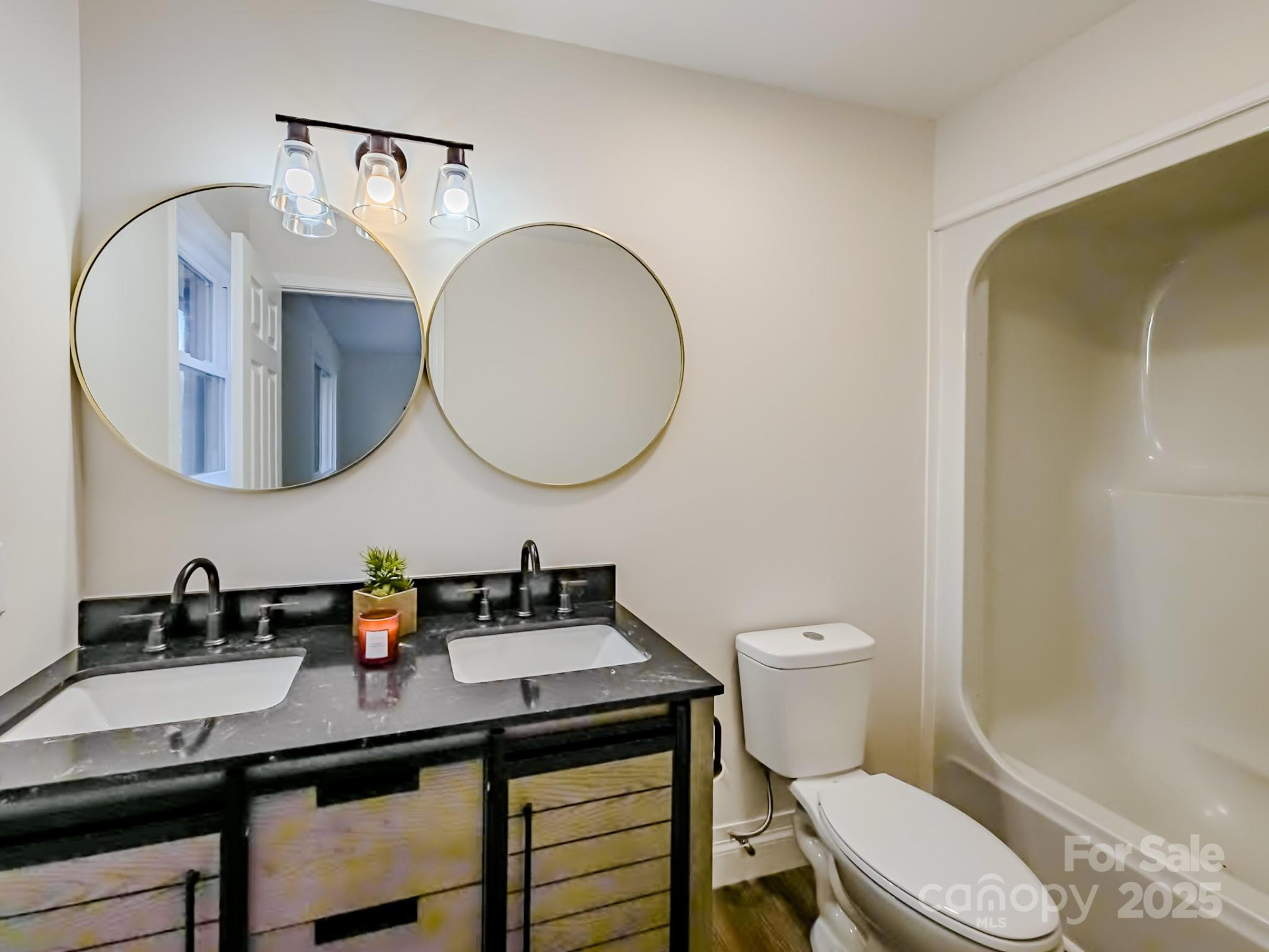 238 Lincoln Drive - Photo 13
