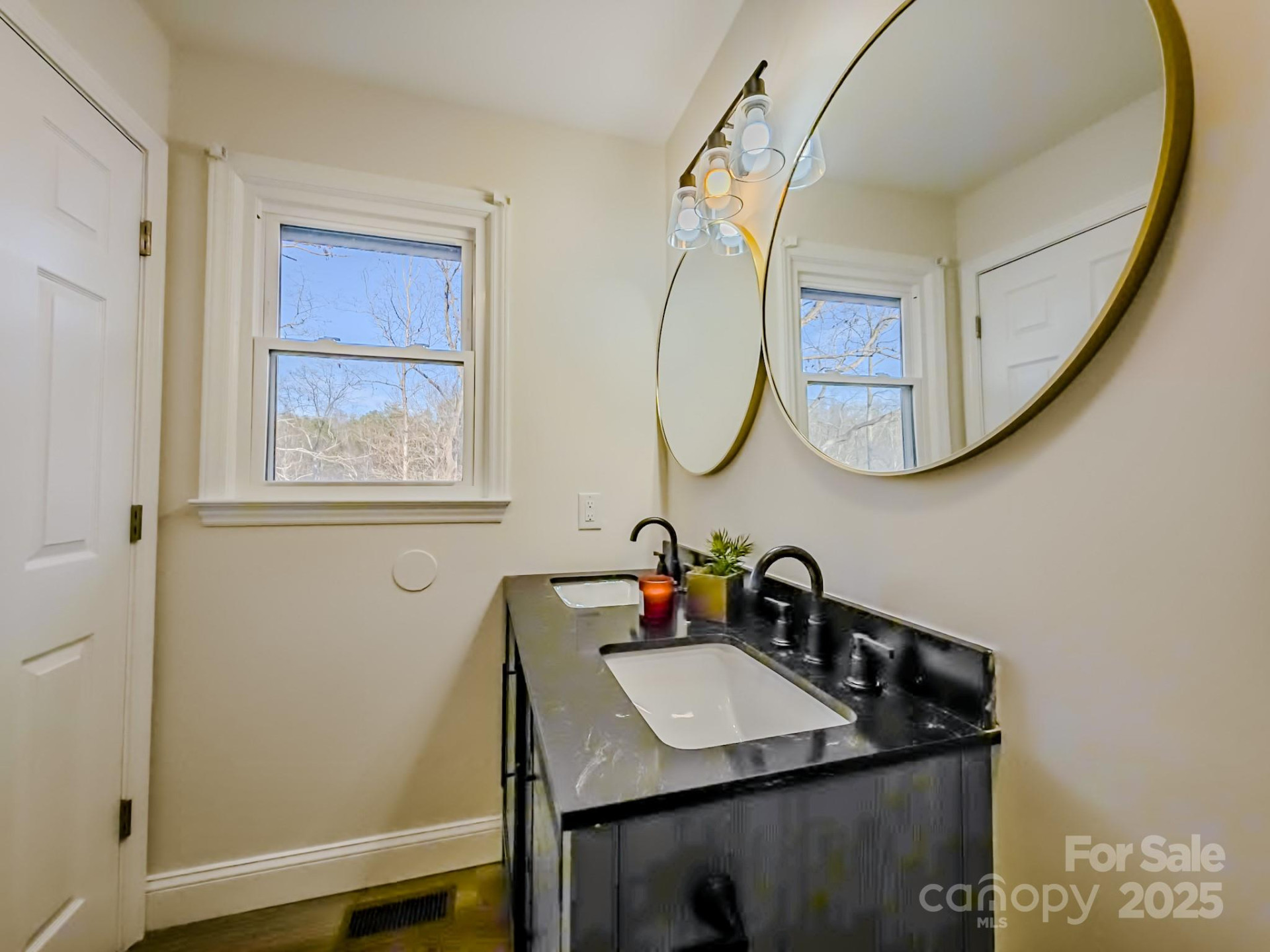 238 Lincoln Drive - Photo 14