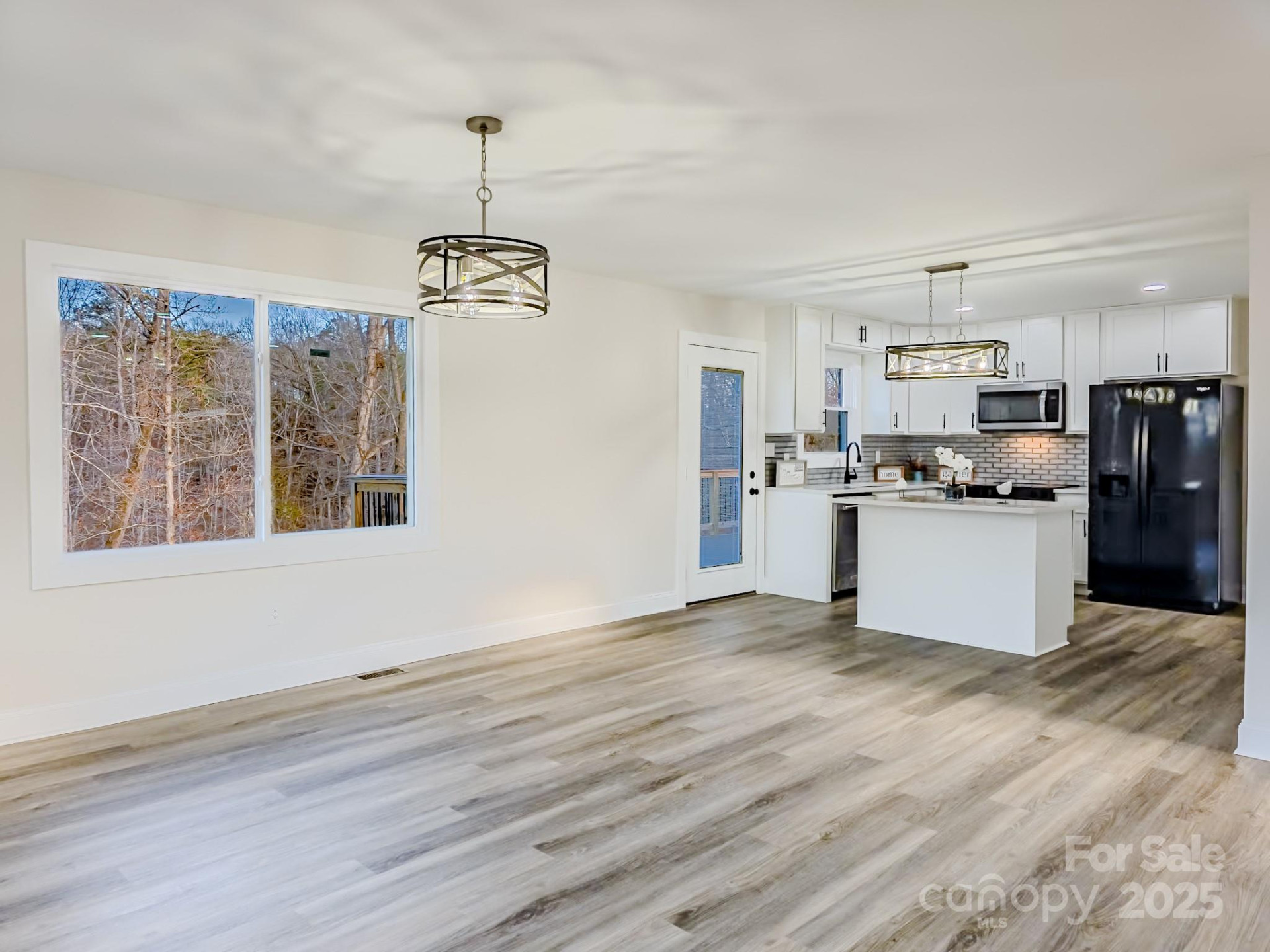 238 Lincoln Drive - Photo 5