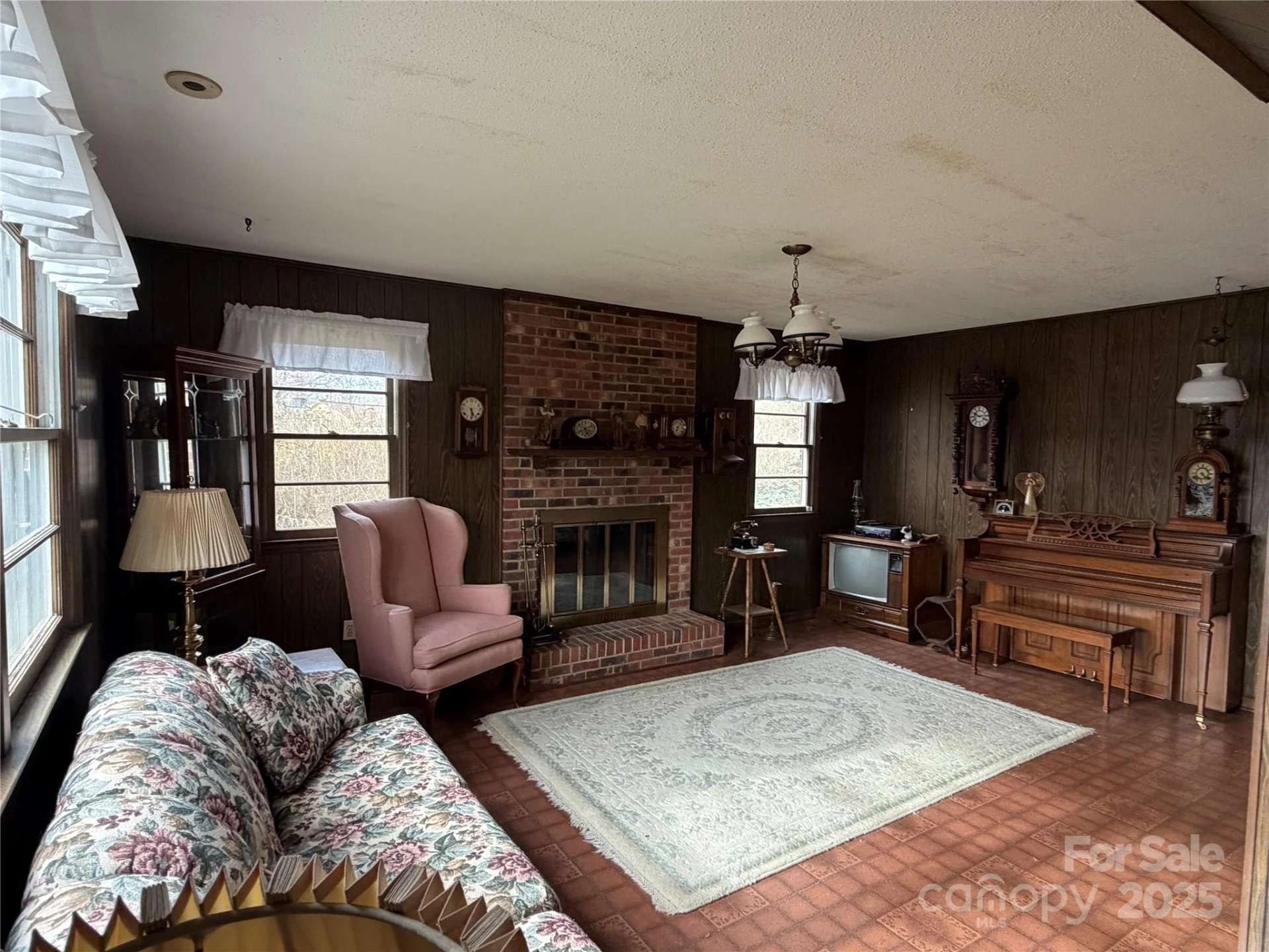 125 Mckinney Street - Photo 3