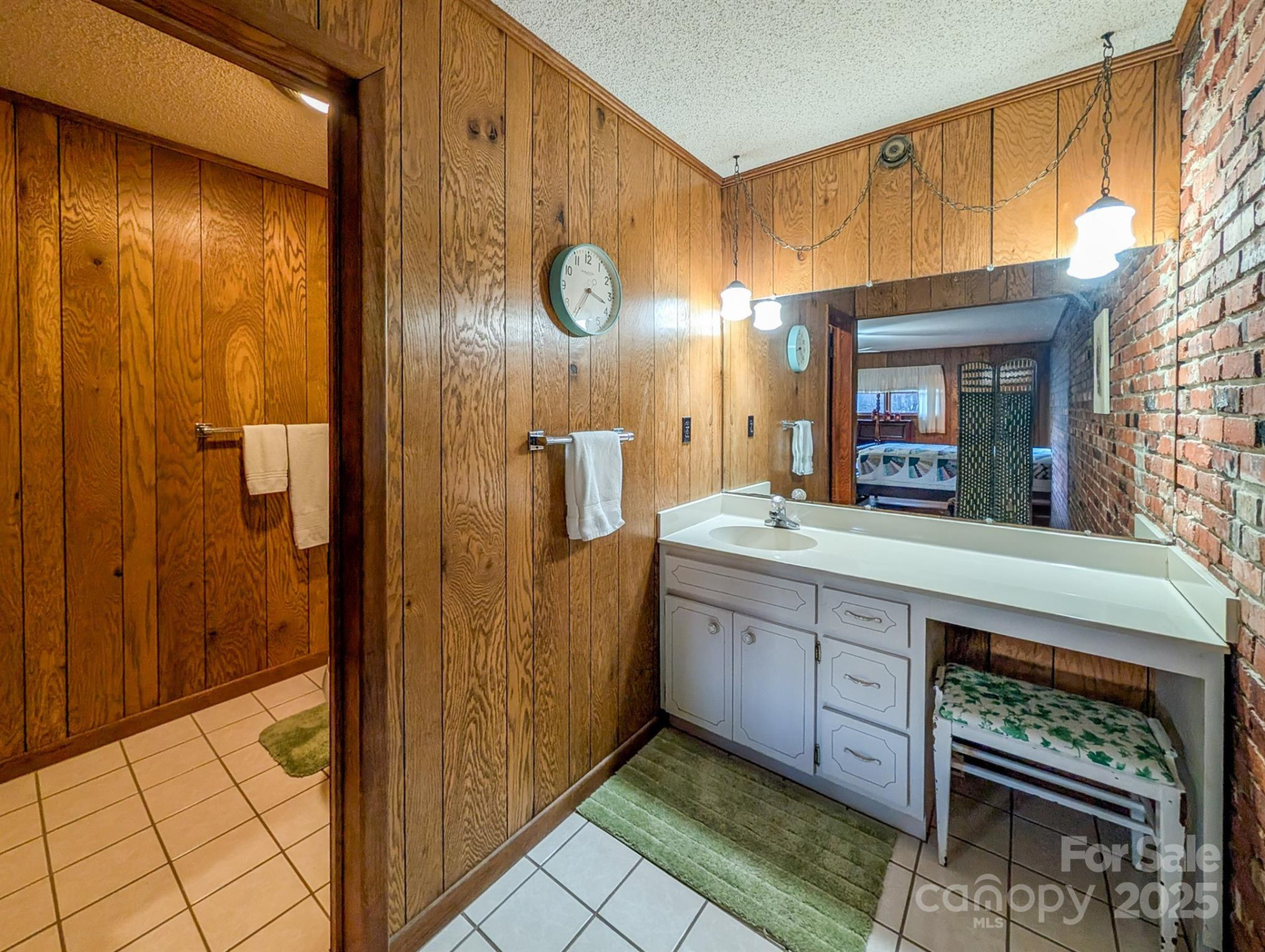 39 Hawthorne Lane - Photo 18