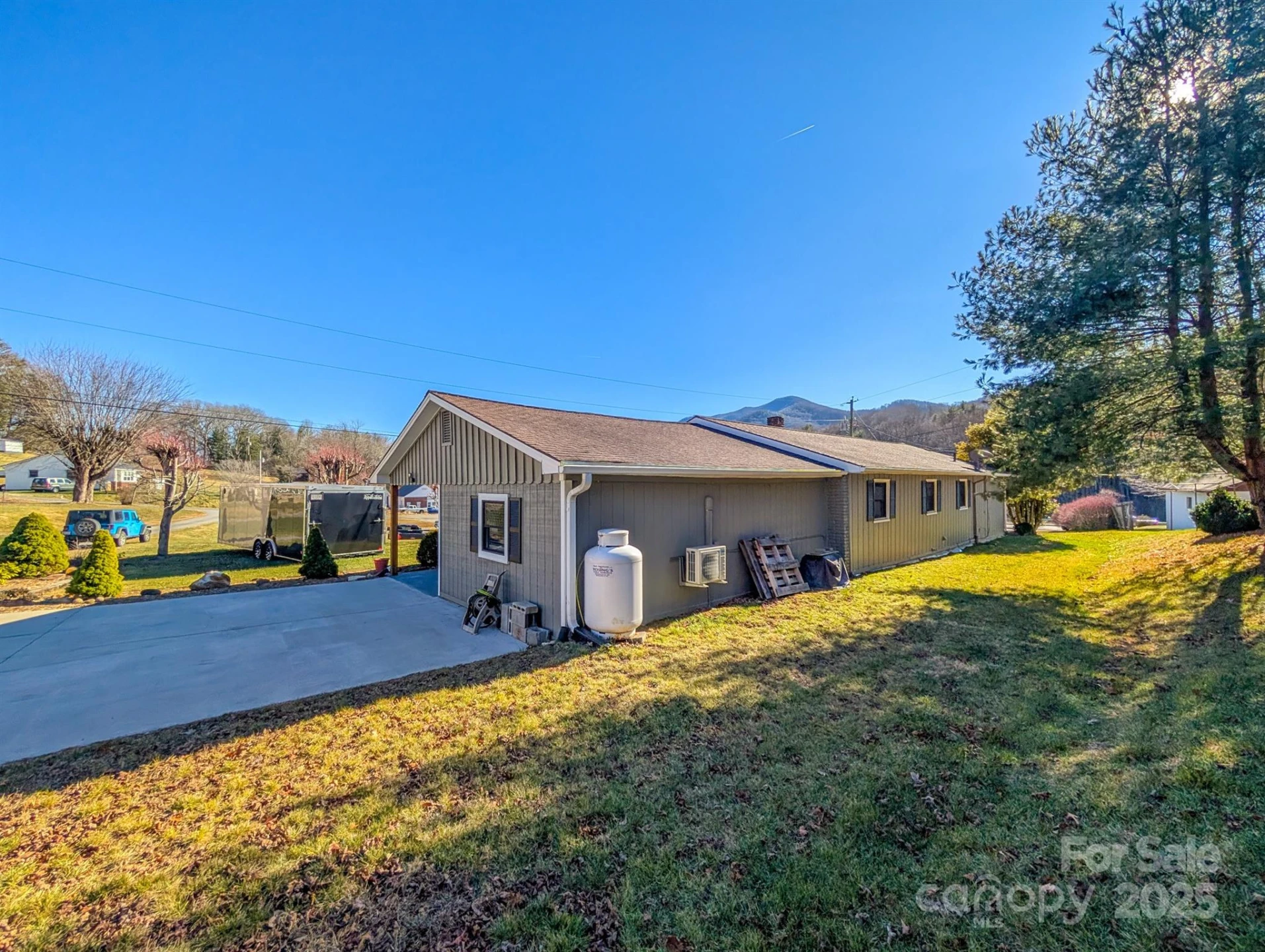 39 Hawthorne Lane - Photo 3