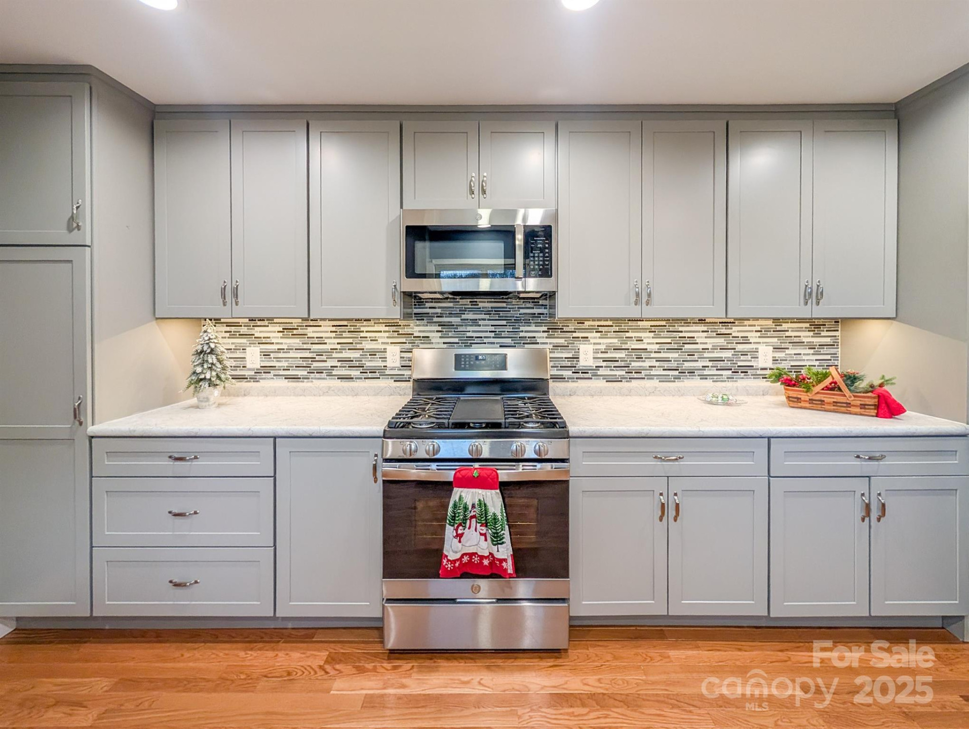 39 Hawthorne Lane - Photo 7