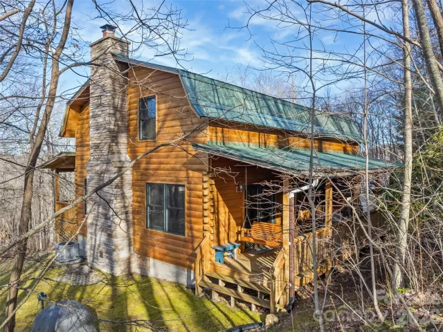 171 Sharons Bluff, Franklin, NC, 28734