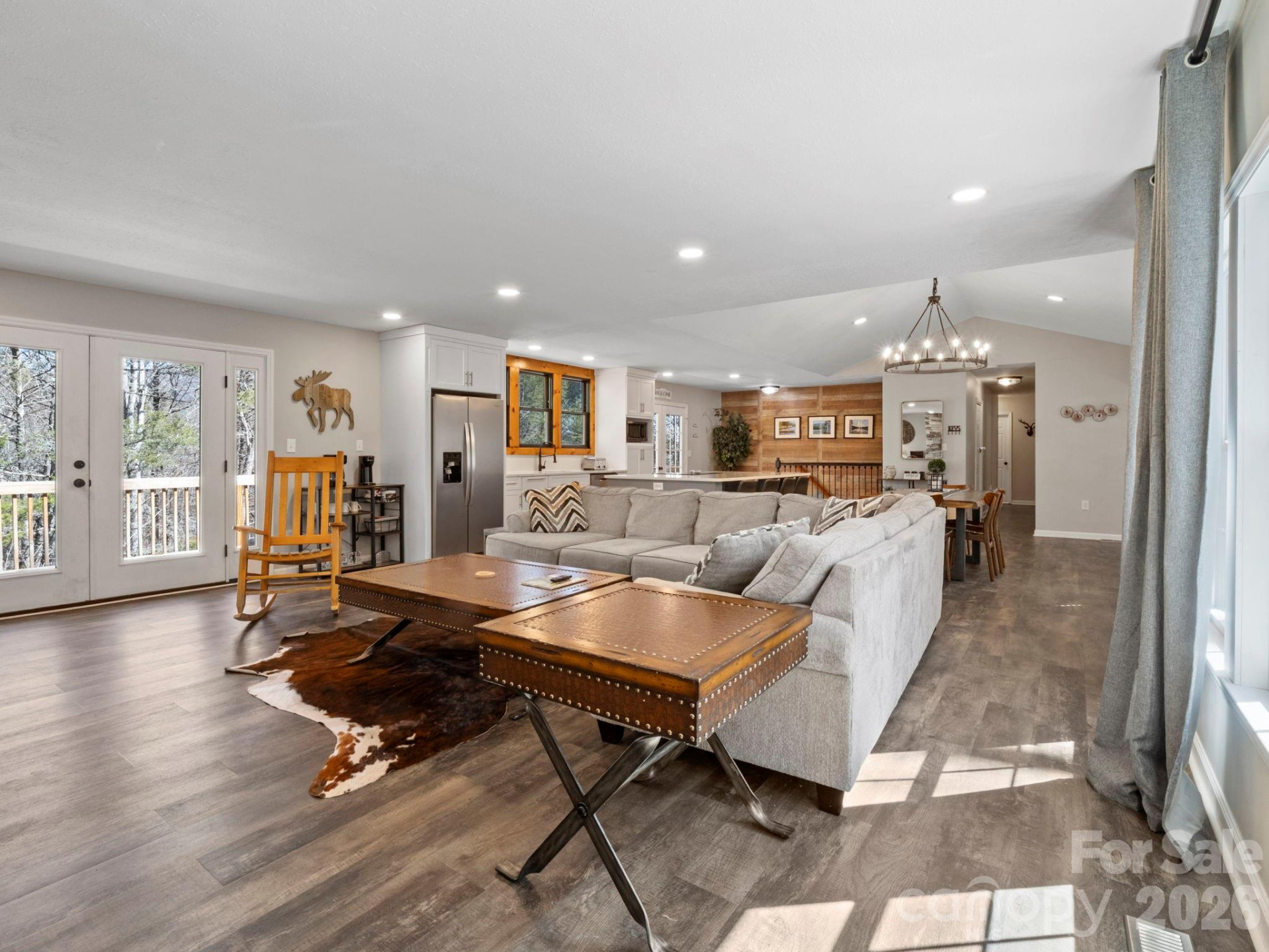 137 Weaver Court - Photo 13