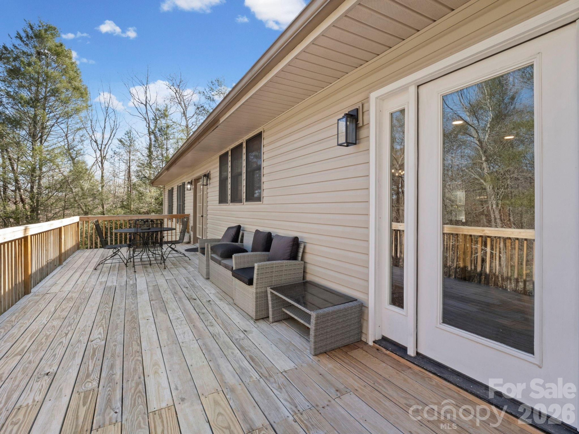 137 Weaver Court - Photo 29