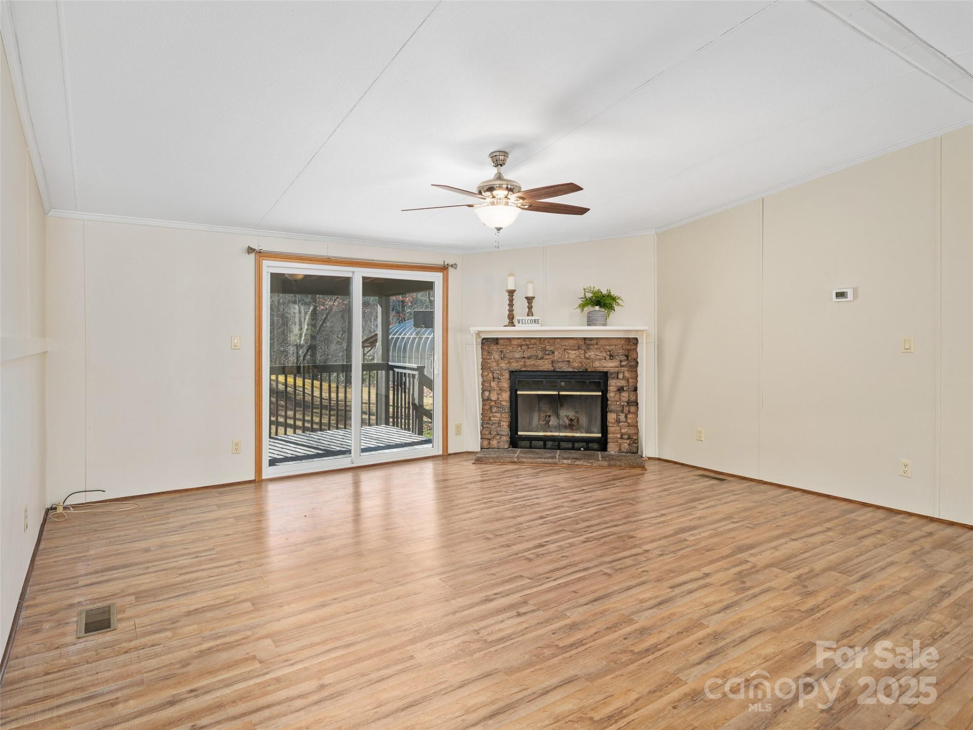 105 Satinwood Drive - Photo 2