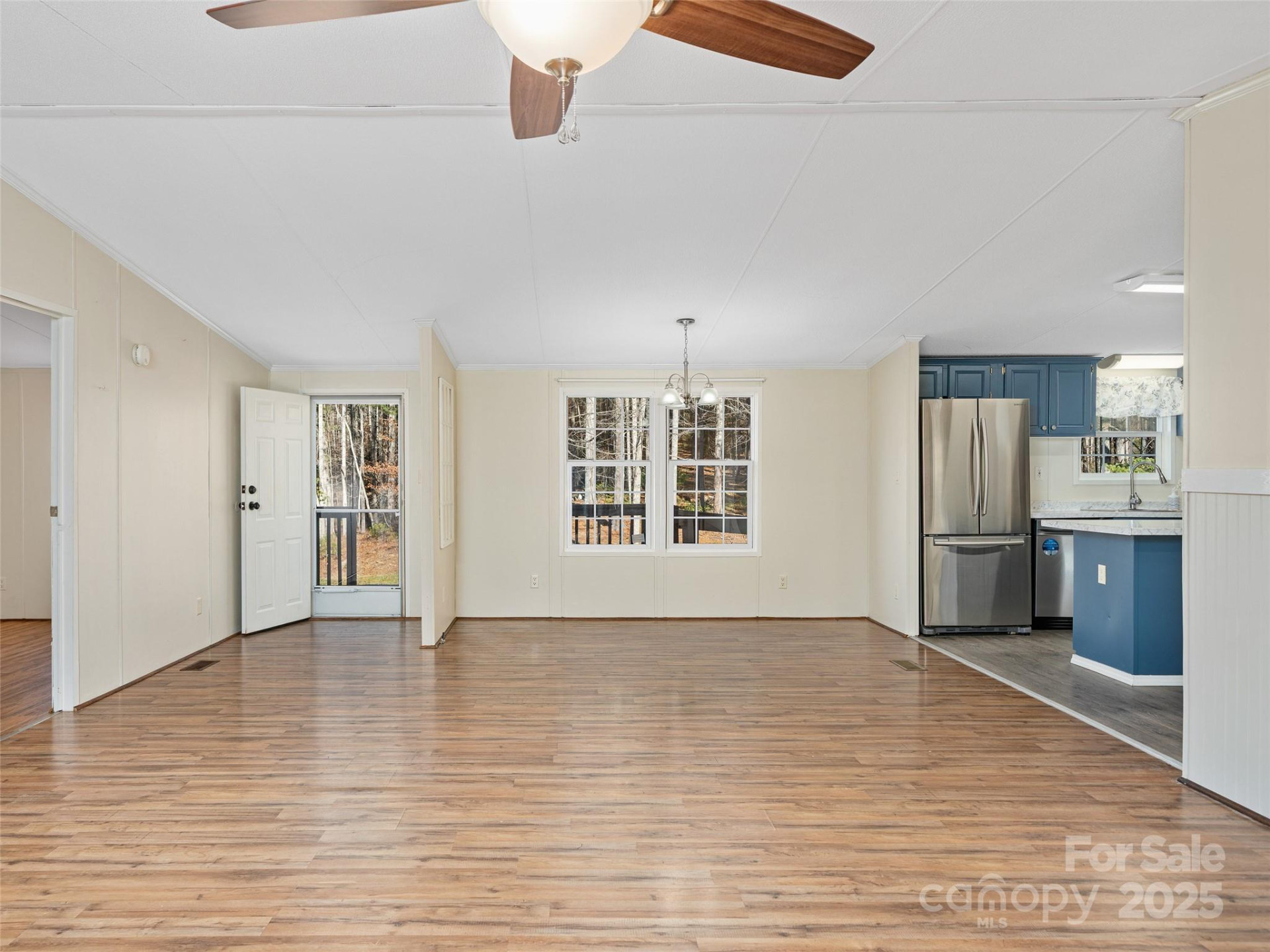 105 Satinwood Drive - Photo 3