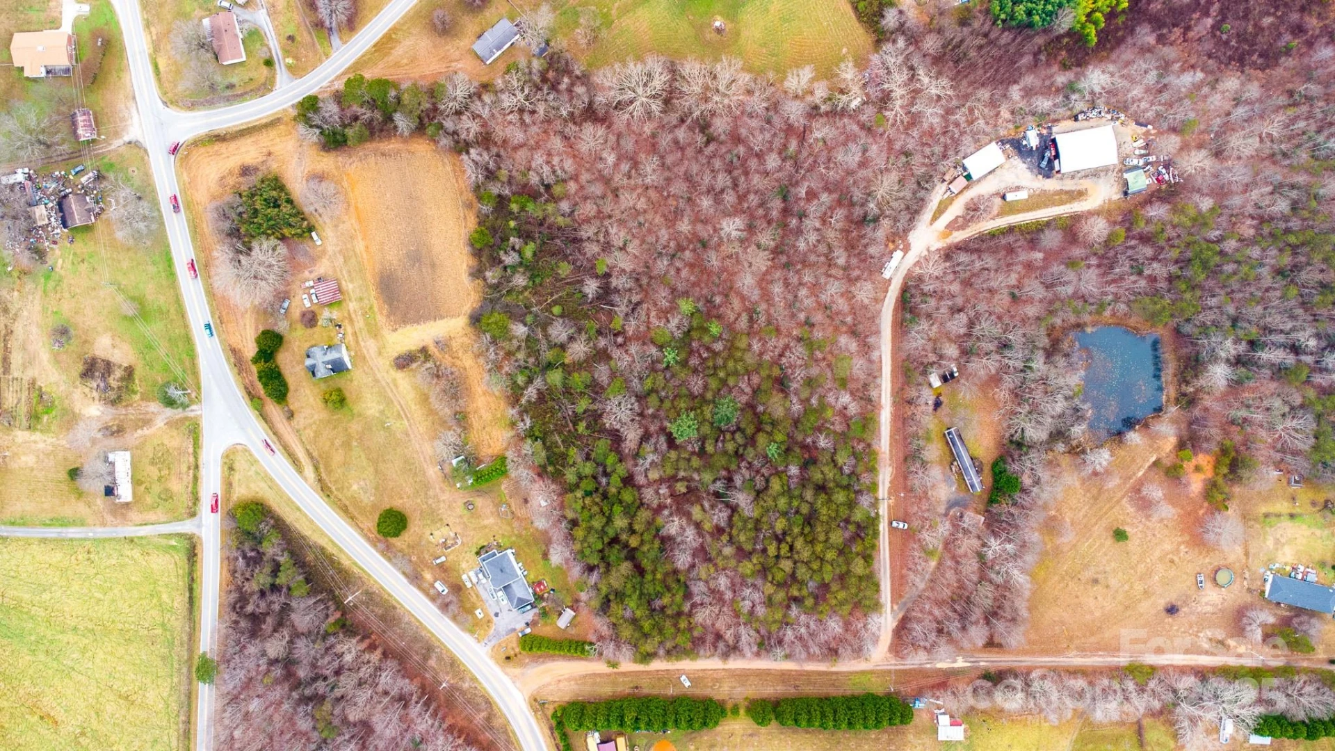 5264 Matthews Pond Road - Photo 2