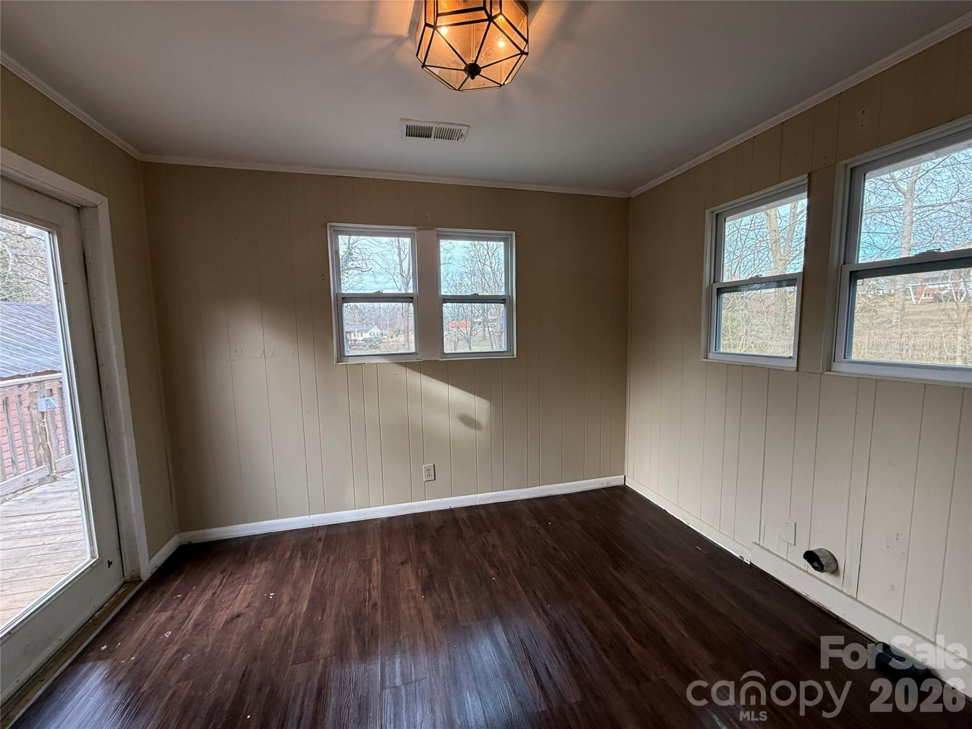 712 Griffin Avenue - Photo 13