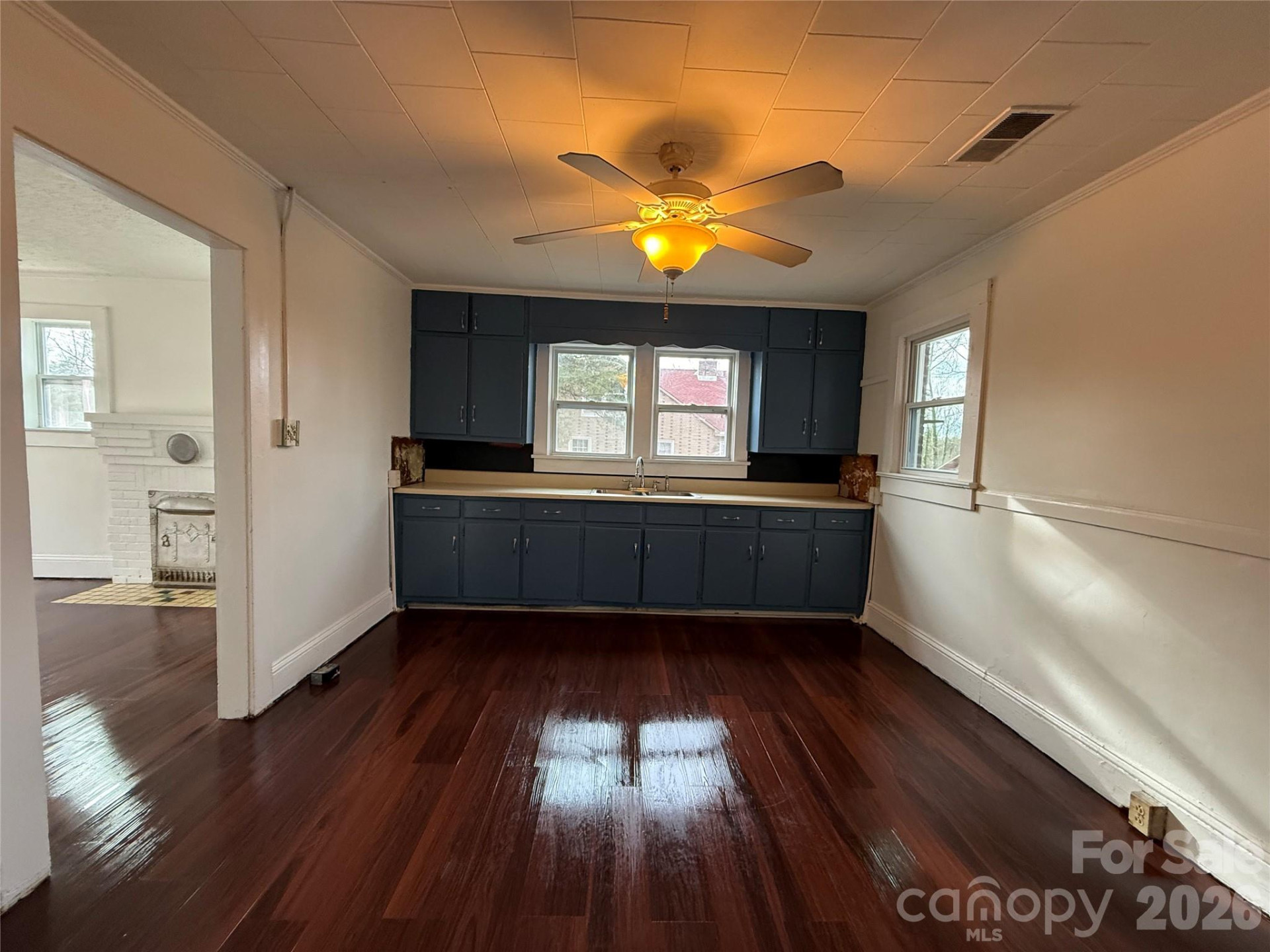 712 Griffin Avenue - Photo 10
