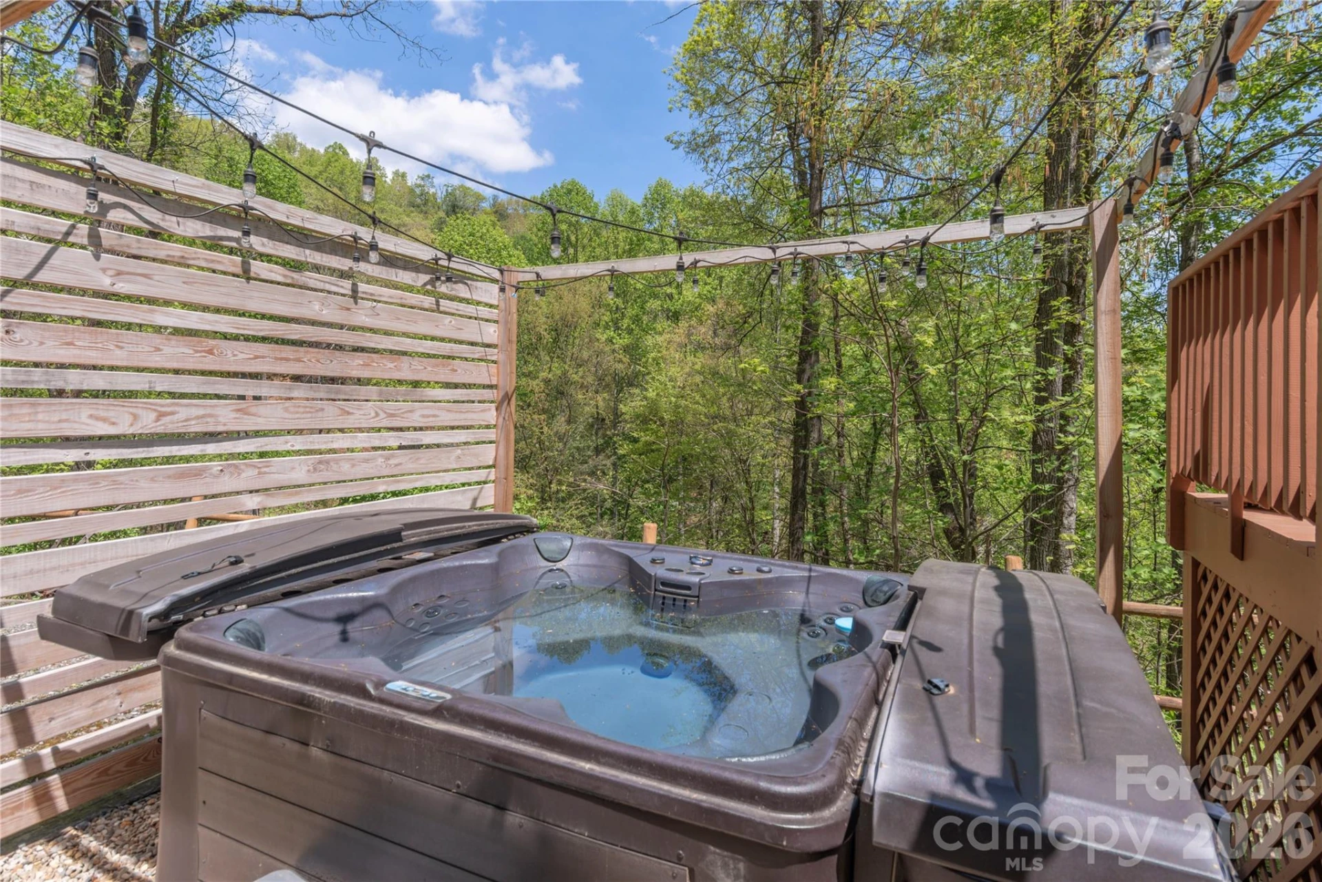 860 Creekside Drive