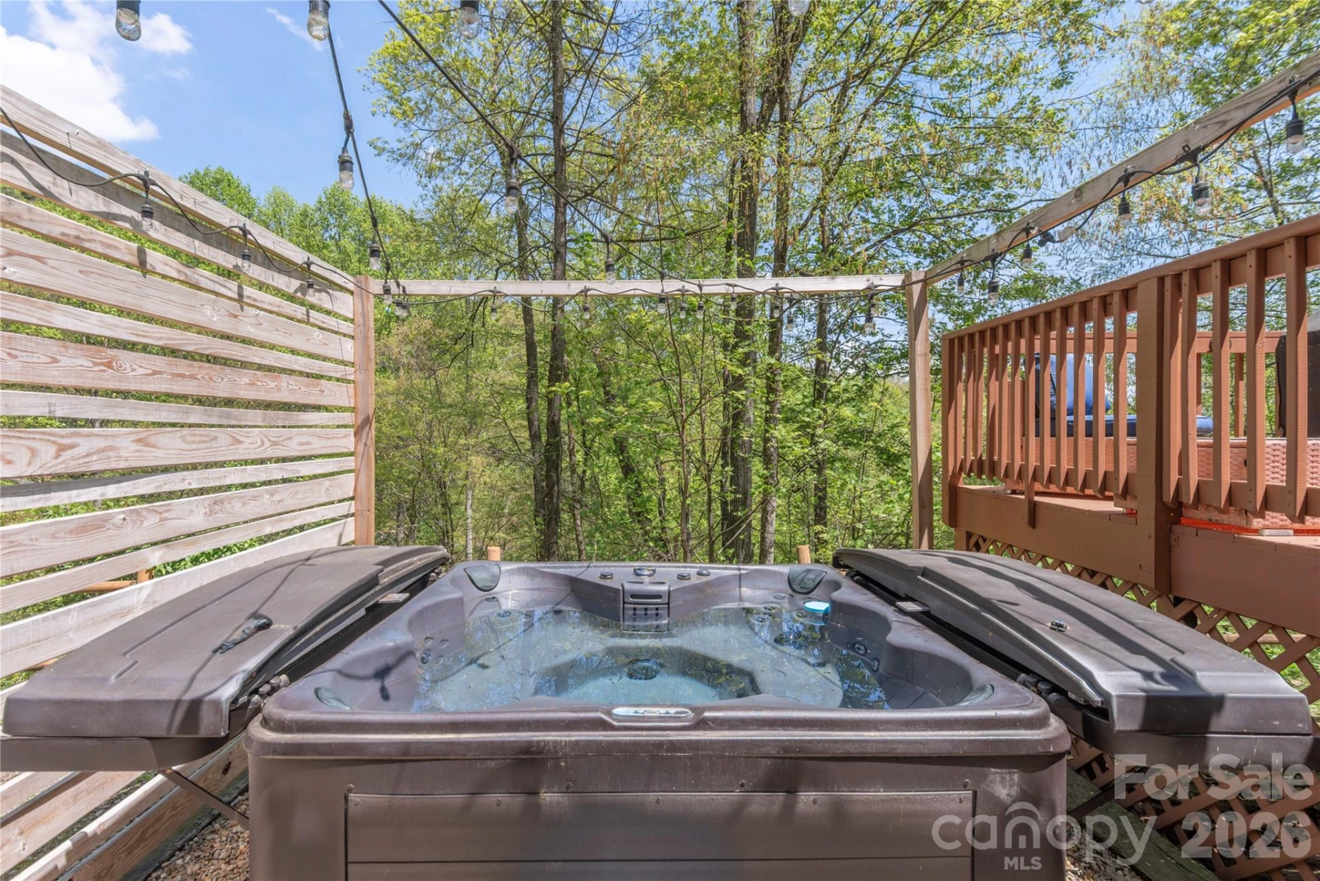 860 Creekside Drive - Photo 2