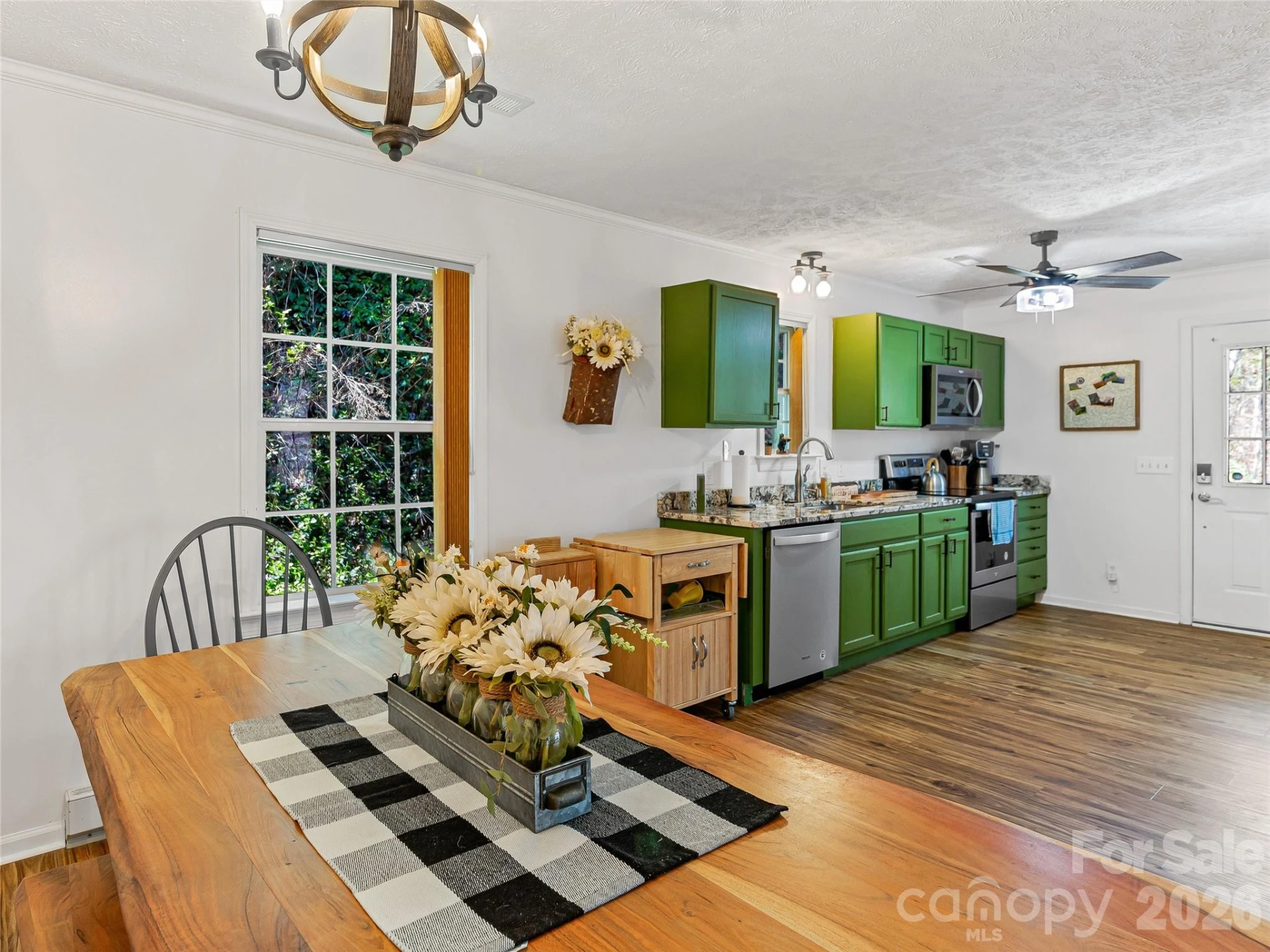 860 Creekside Drive - Photo 16