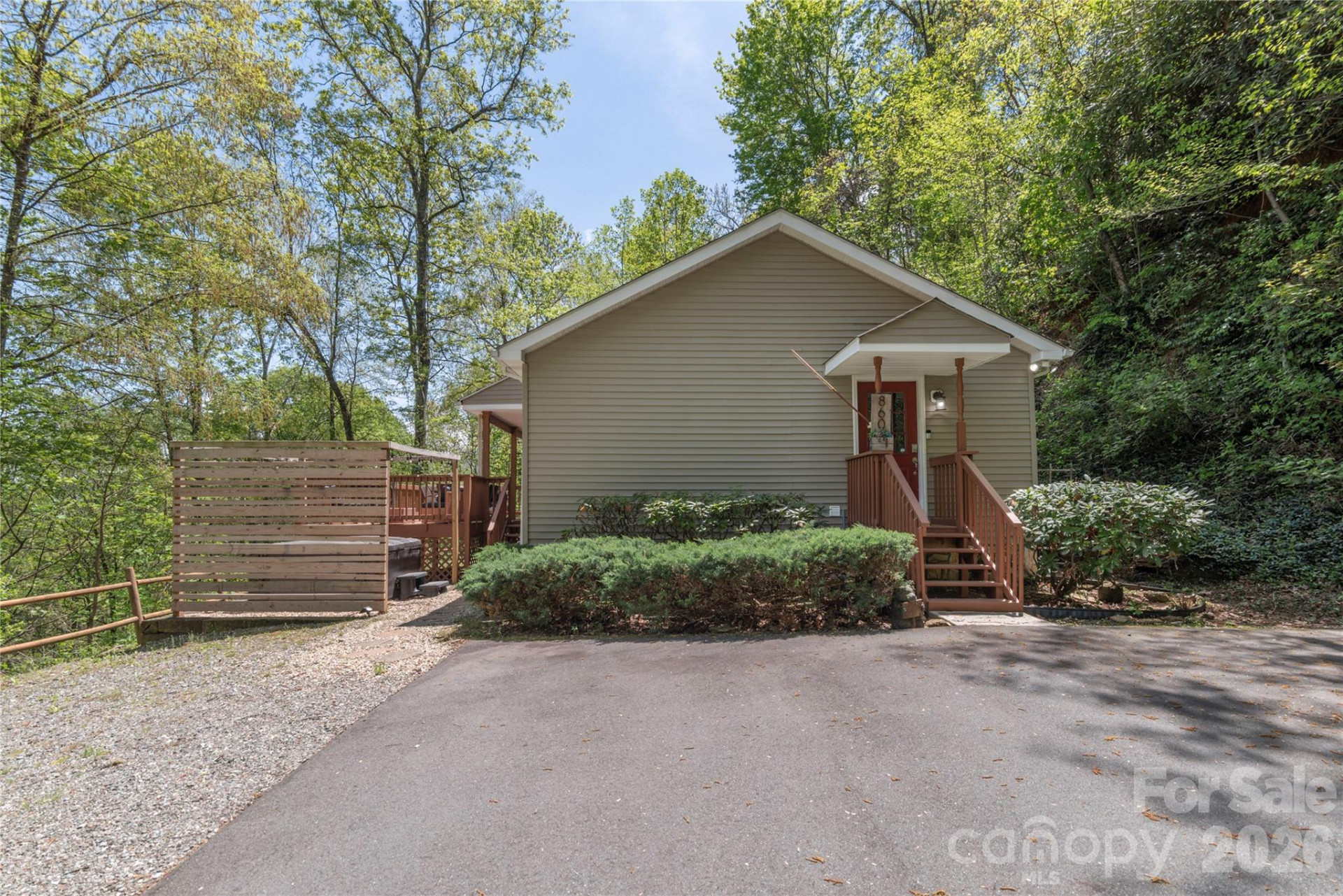 860 Creekside Drive - Photo 5