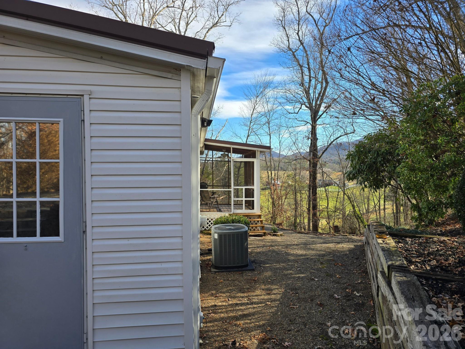 129 Oak Trails Pass - Photo 7