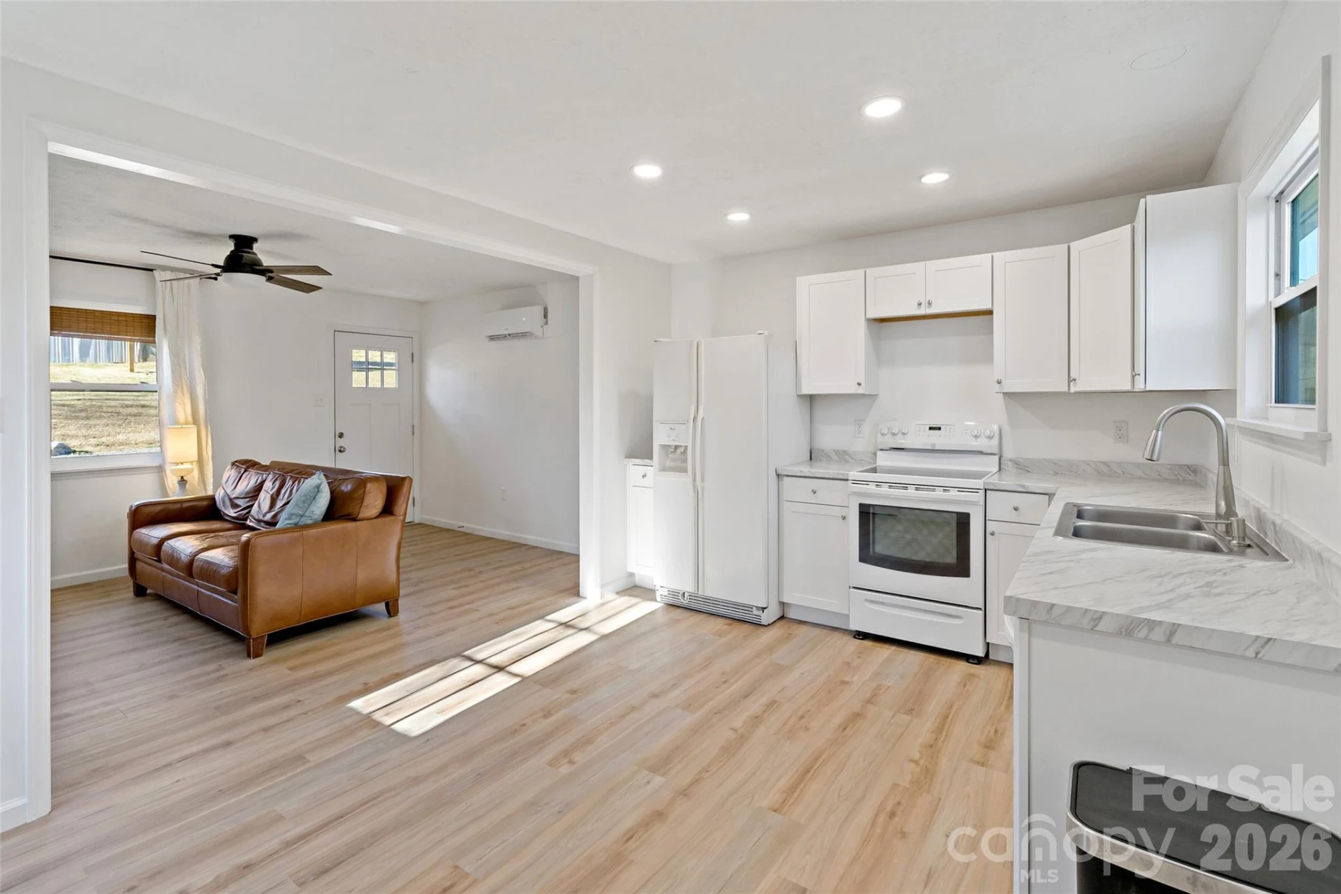 29 Alexander Street - Photo 15