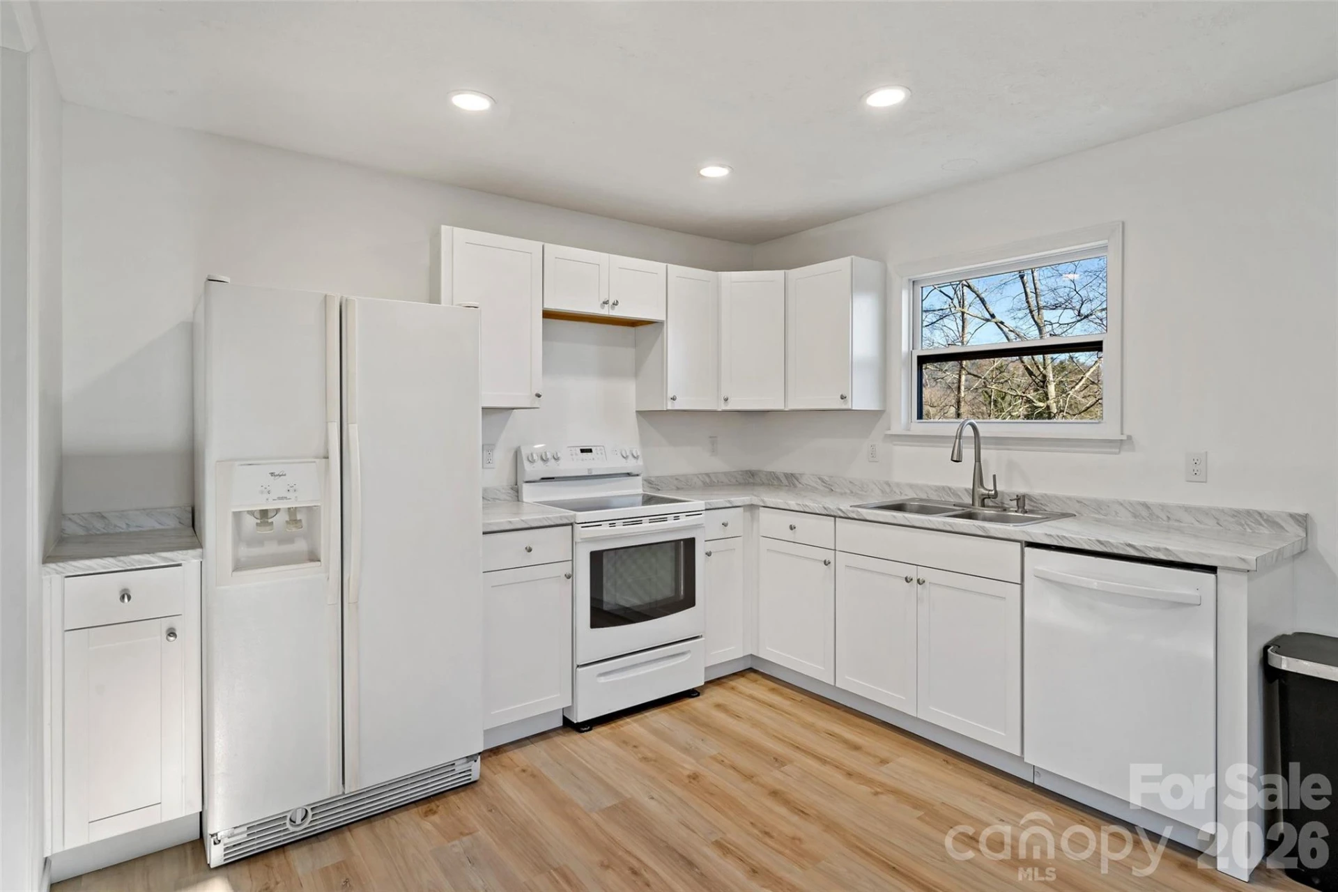 29 Alexander Street - Photo 16