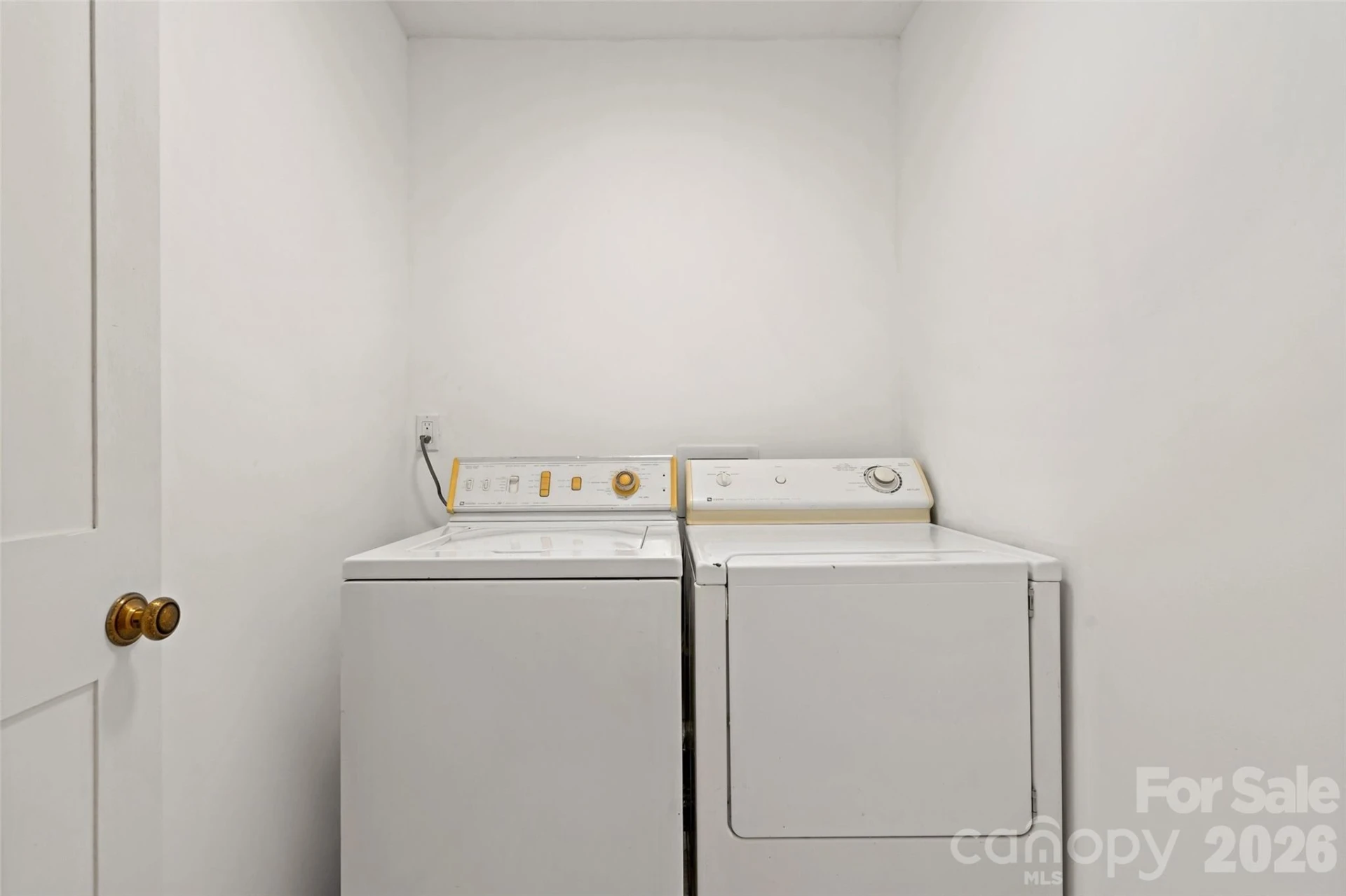 29 Alexander Street - Photo 31