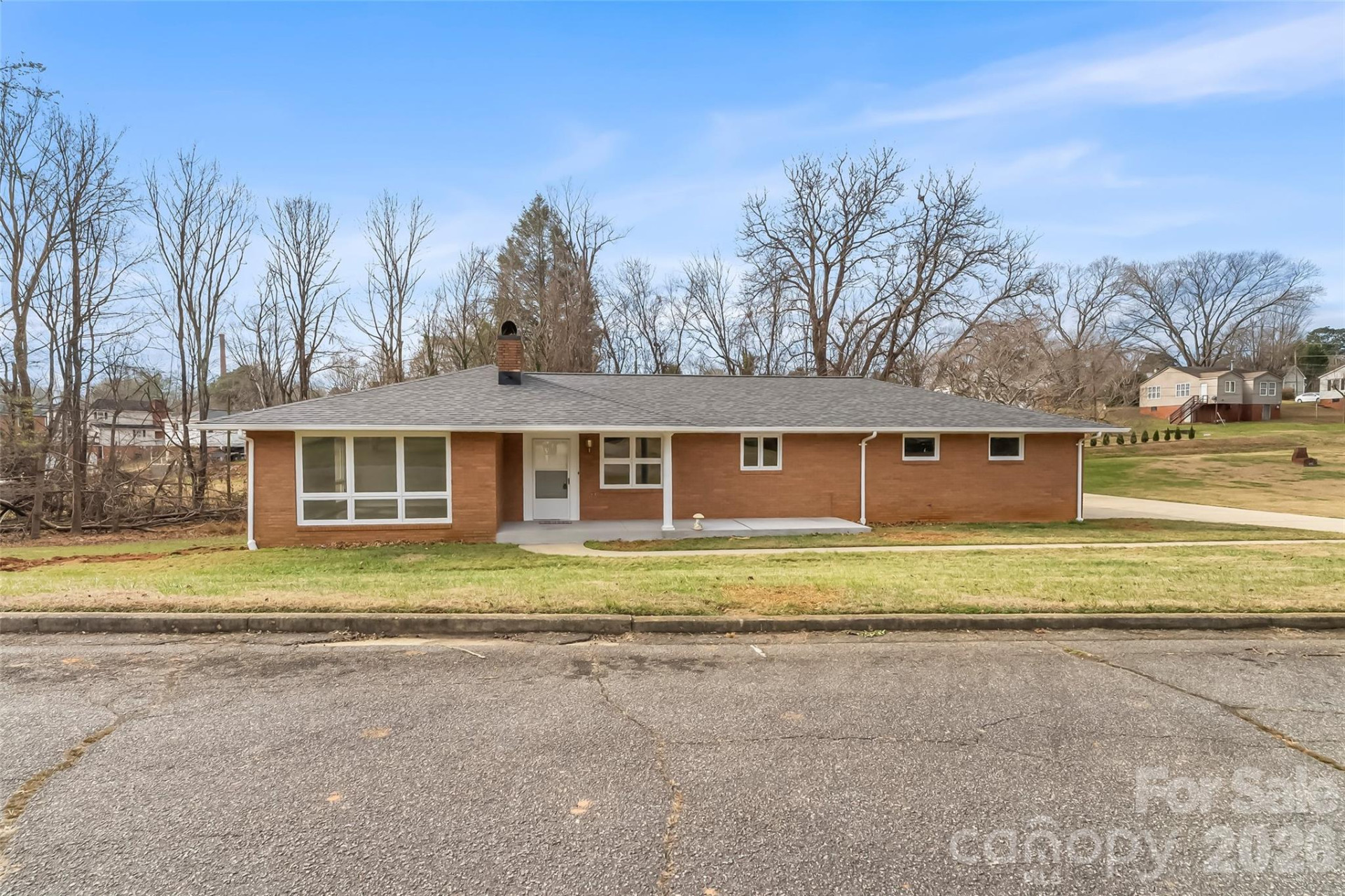 212 Shuping Street - Photo 2